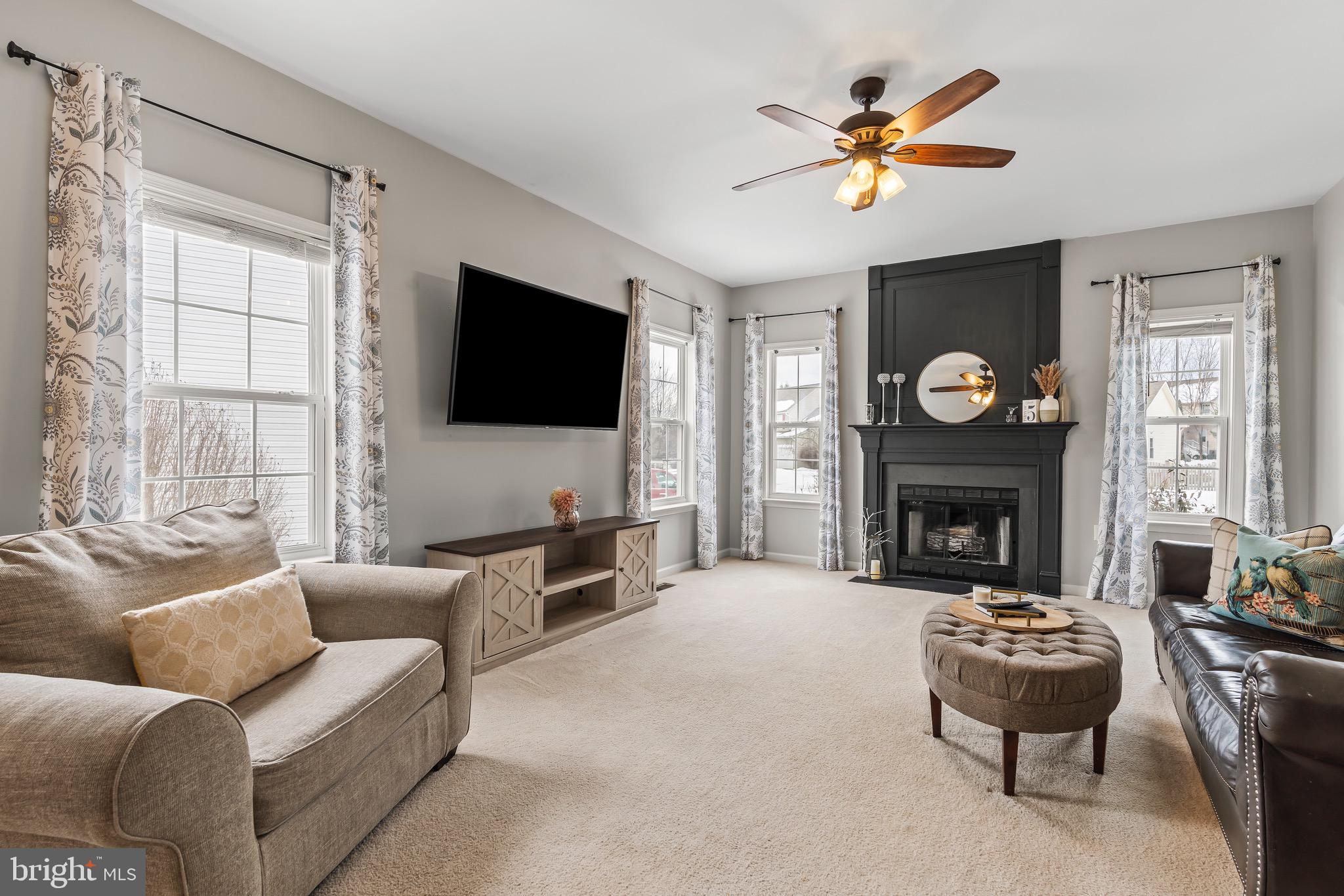 LOCUST HILL - Residential