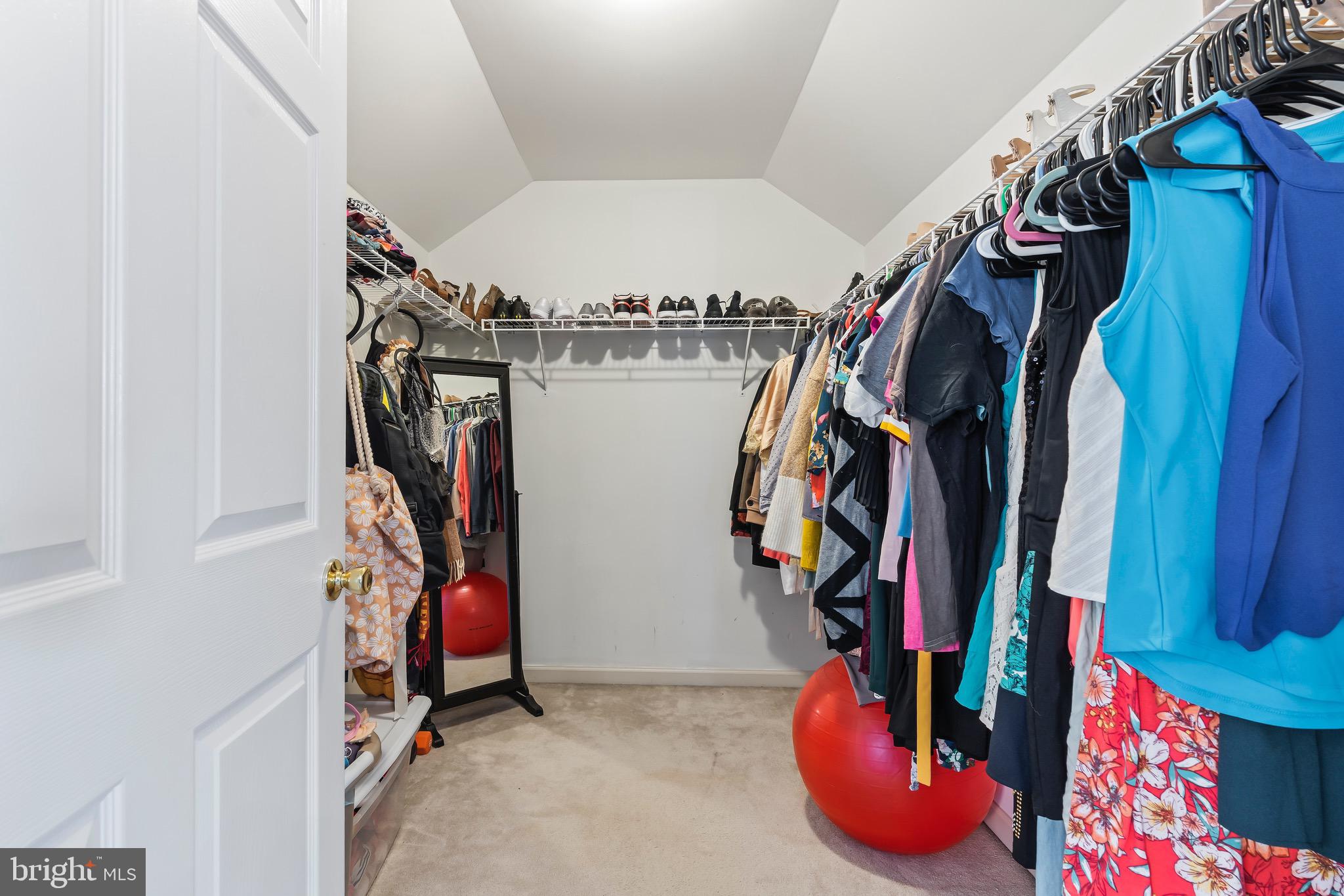 LOCUST HILL - Residential