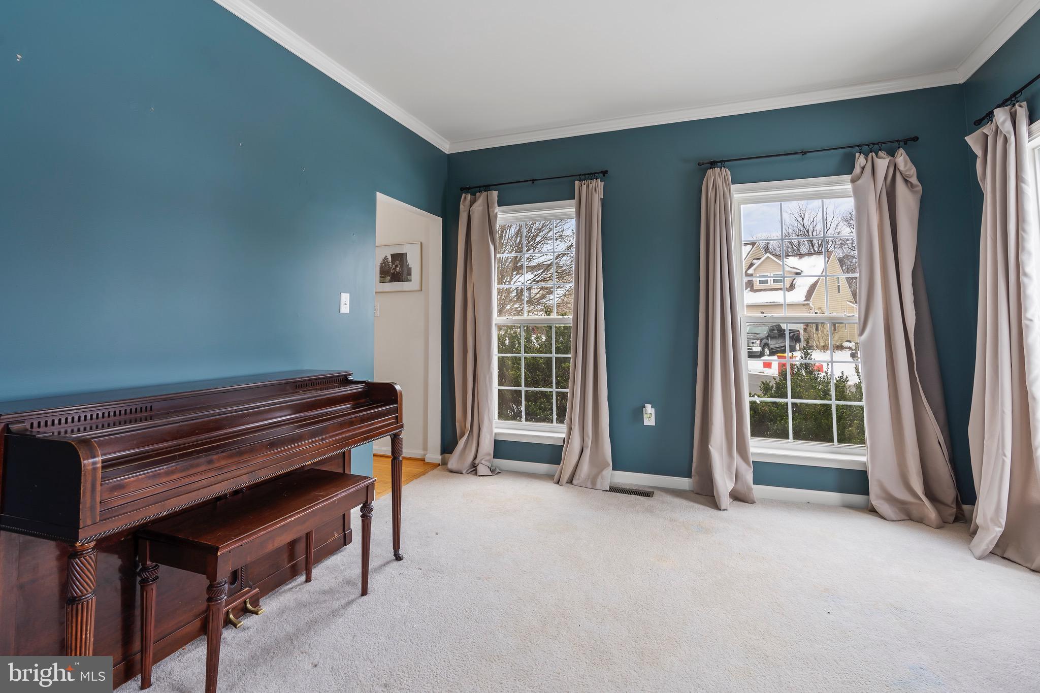 LOCUST HILL - Residential