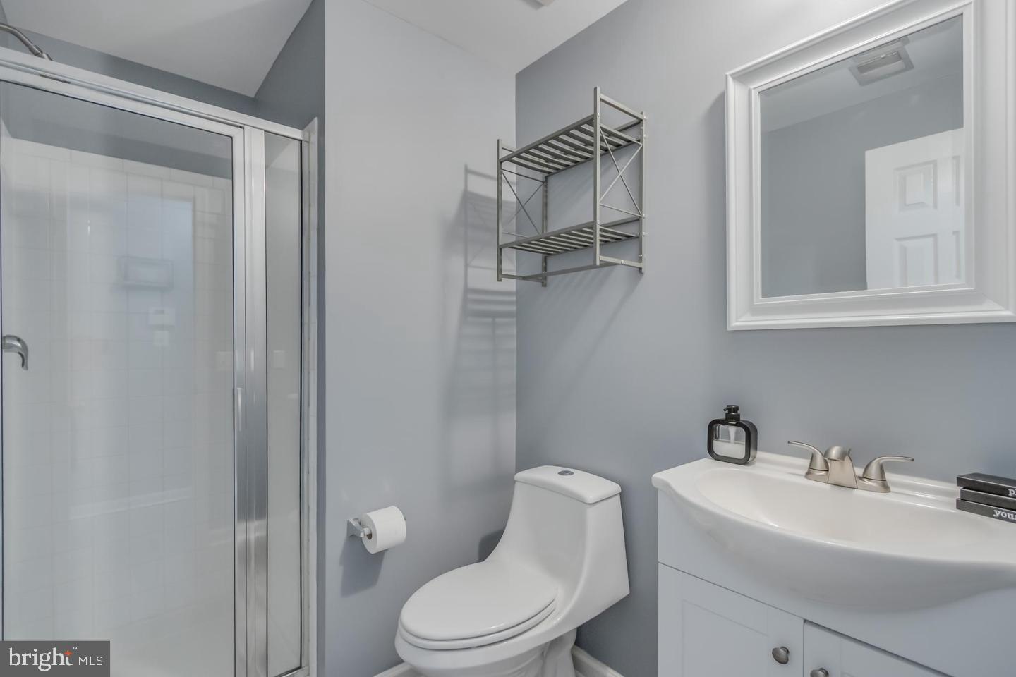 BELMONT TOWN CENTER - Residential Lease