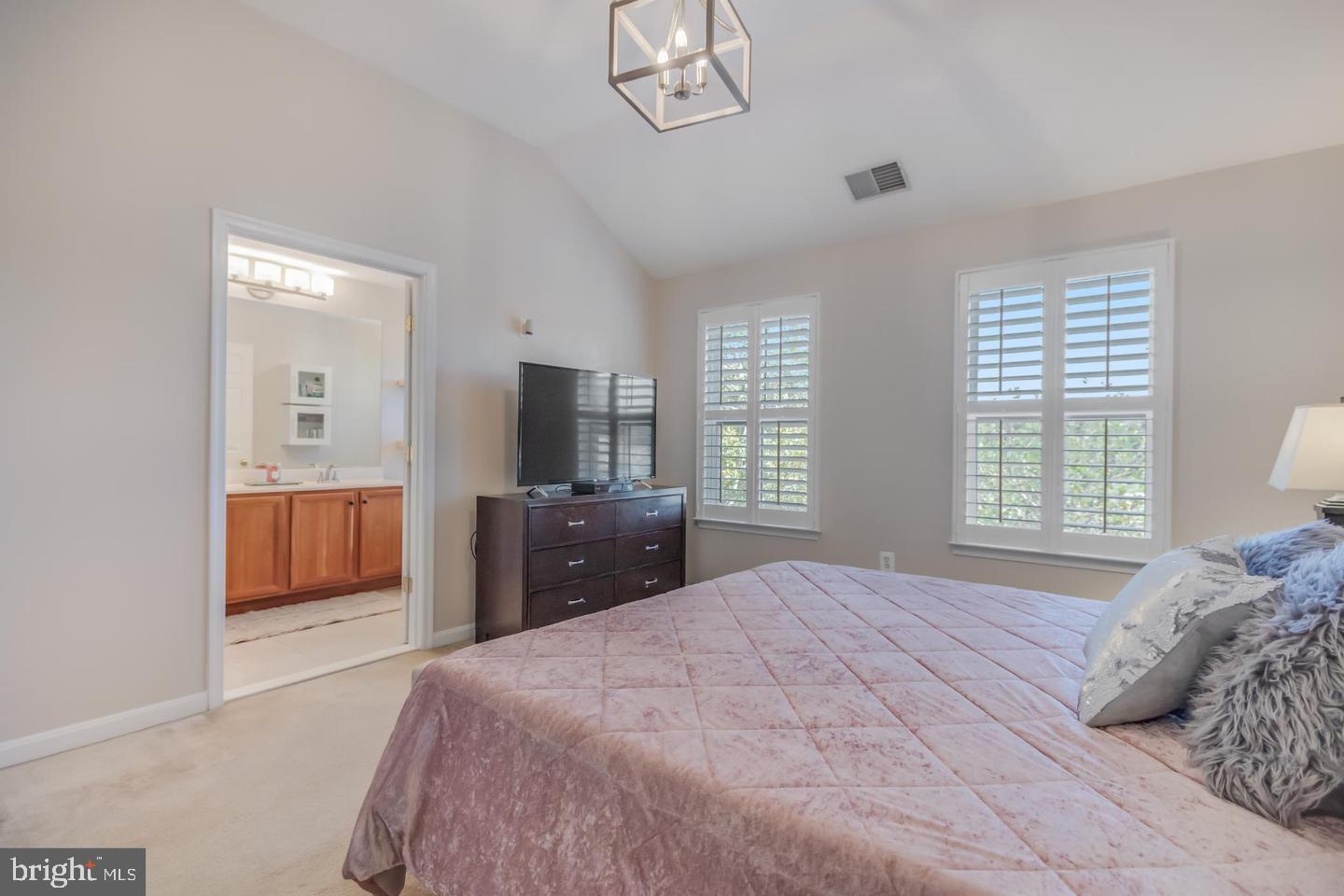 BELMONT TOWN CENTER - Residential Lease