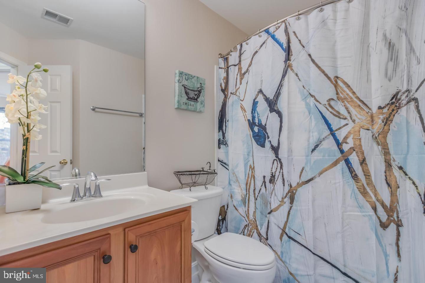 BELMONT TOWN CENTER - Residential Lease