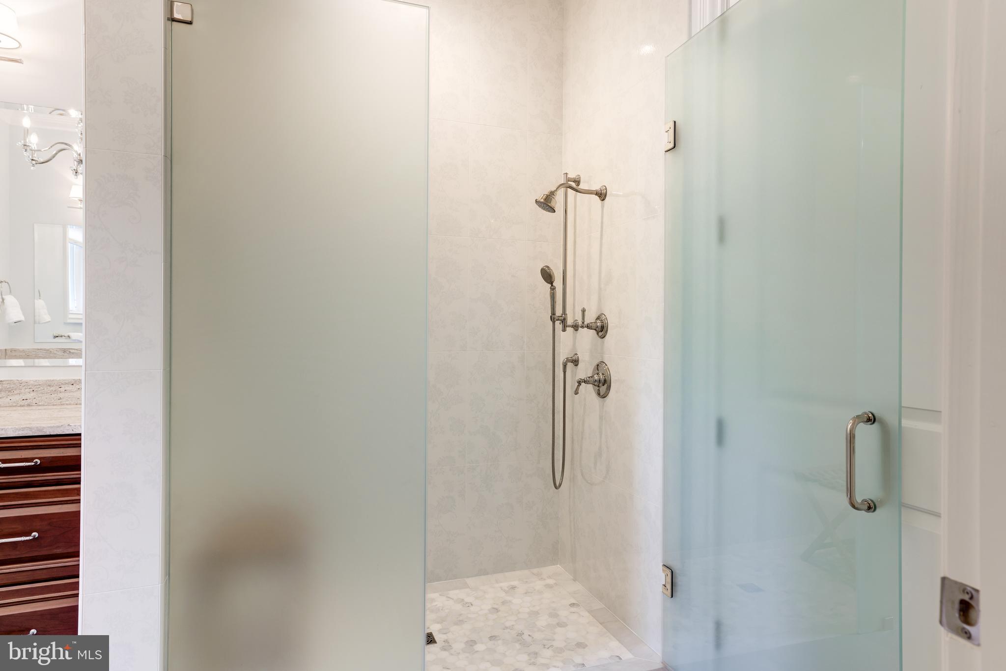 EL NIDO ESTATES - Residential