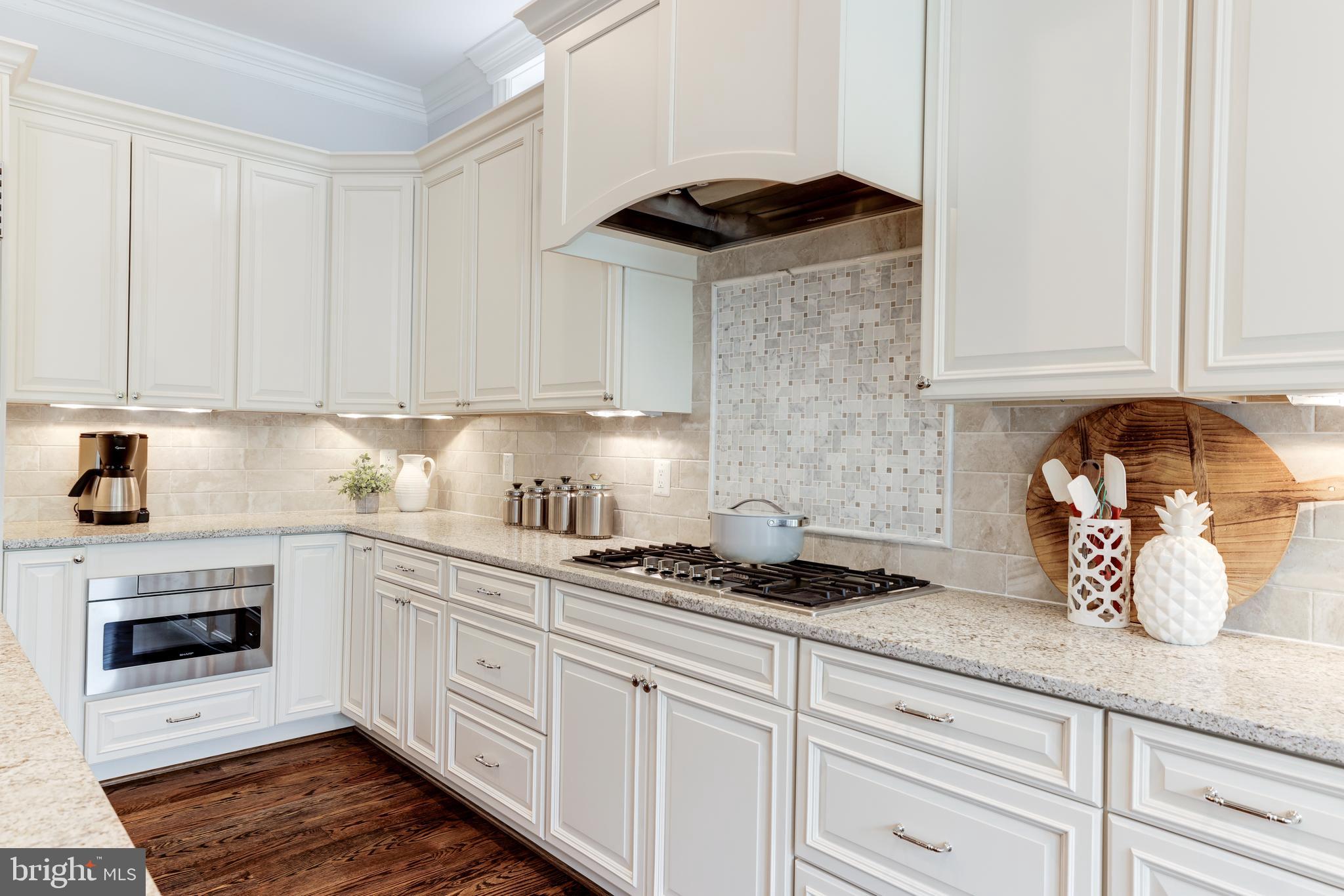 EL NIDO ESTATES - Residential