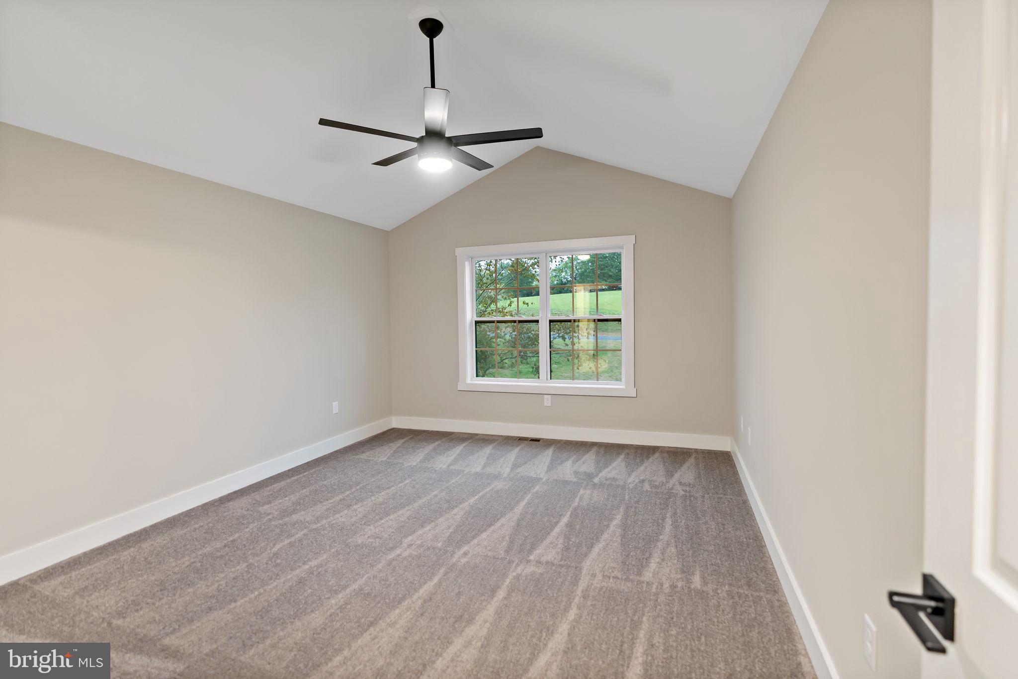 RIVERSIDE ACRES - Residential