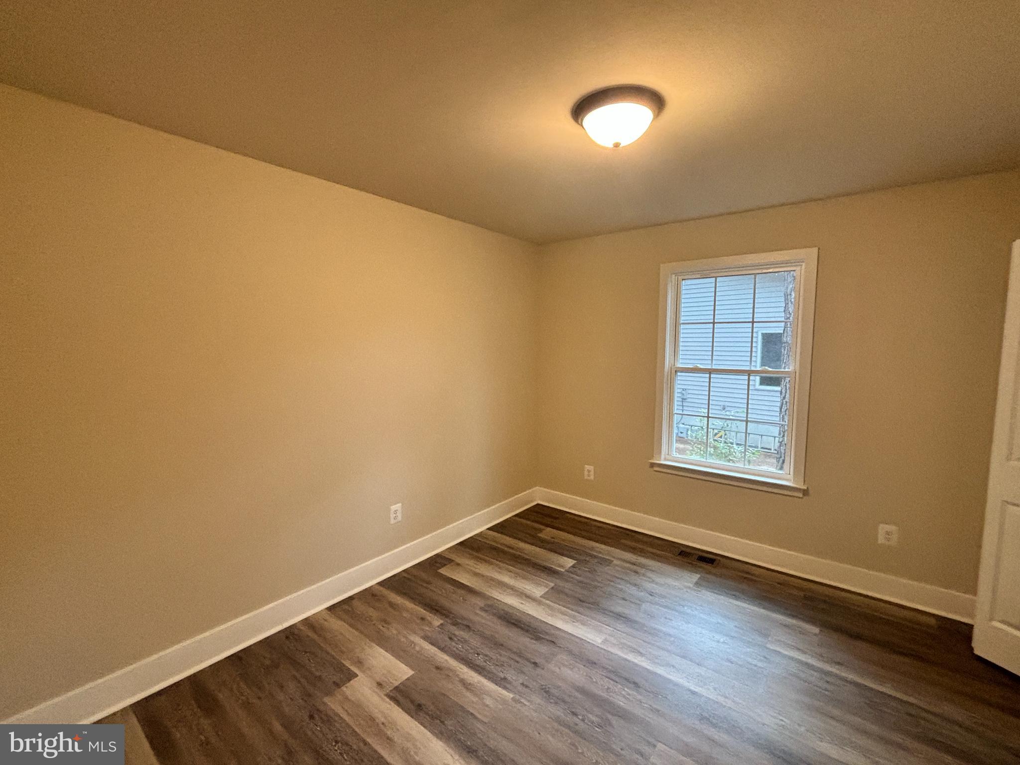 GLEBE HARBOR - Residential