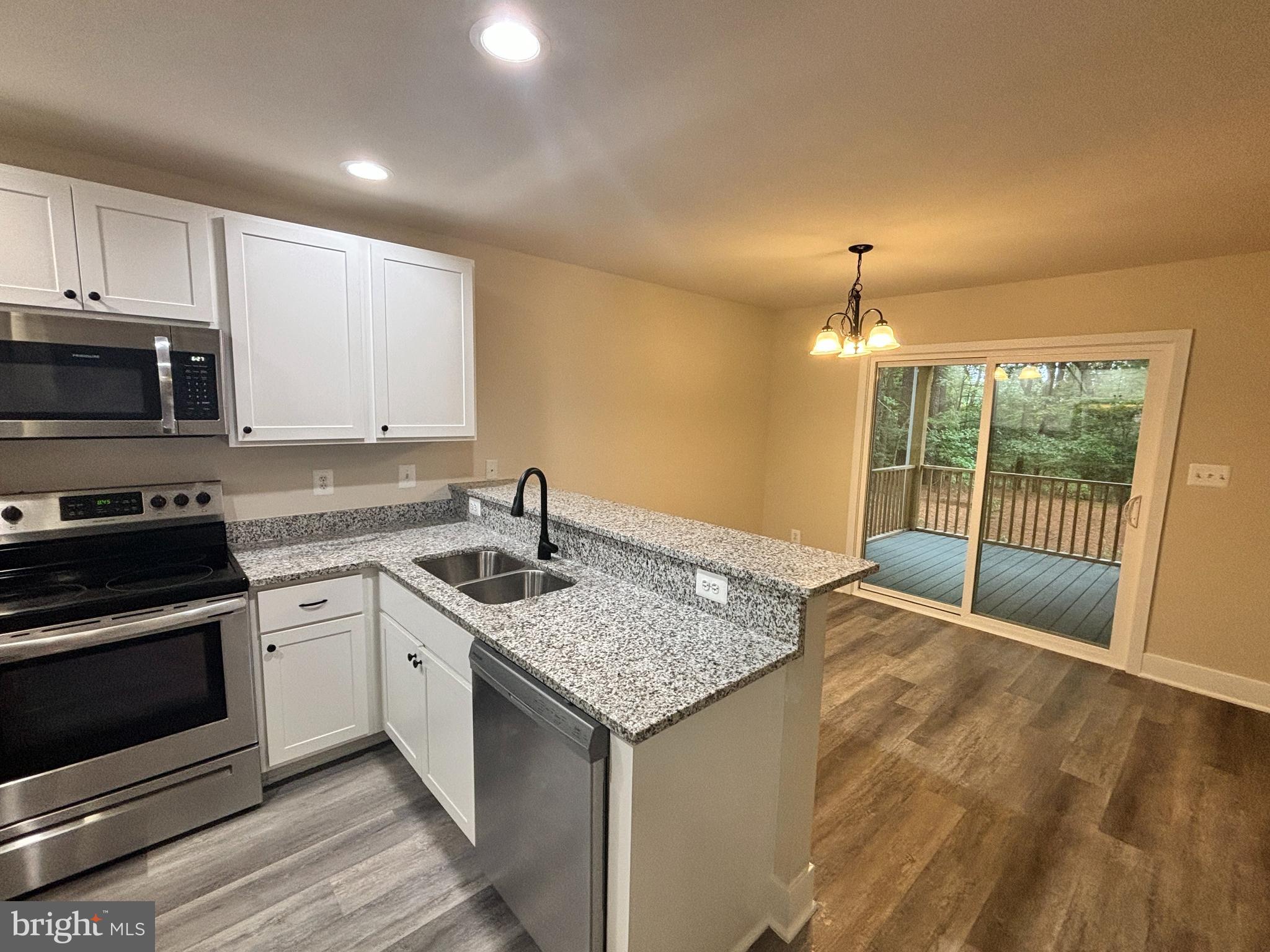 GLEBE HARBOR - Residential