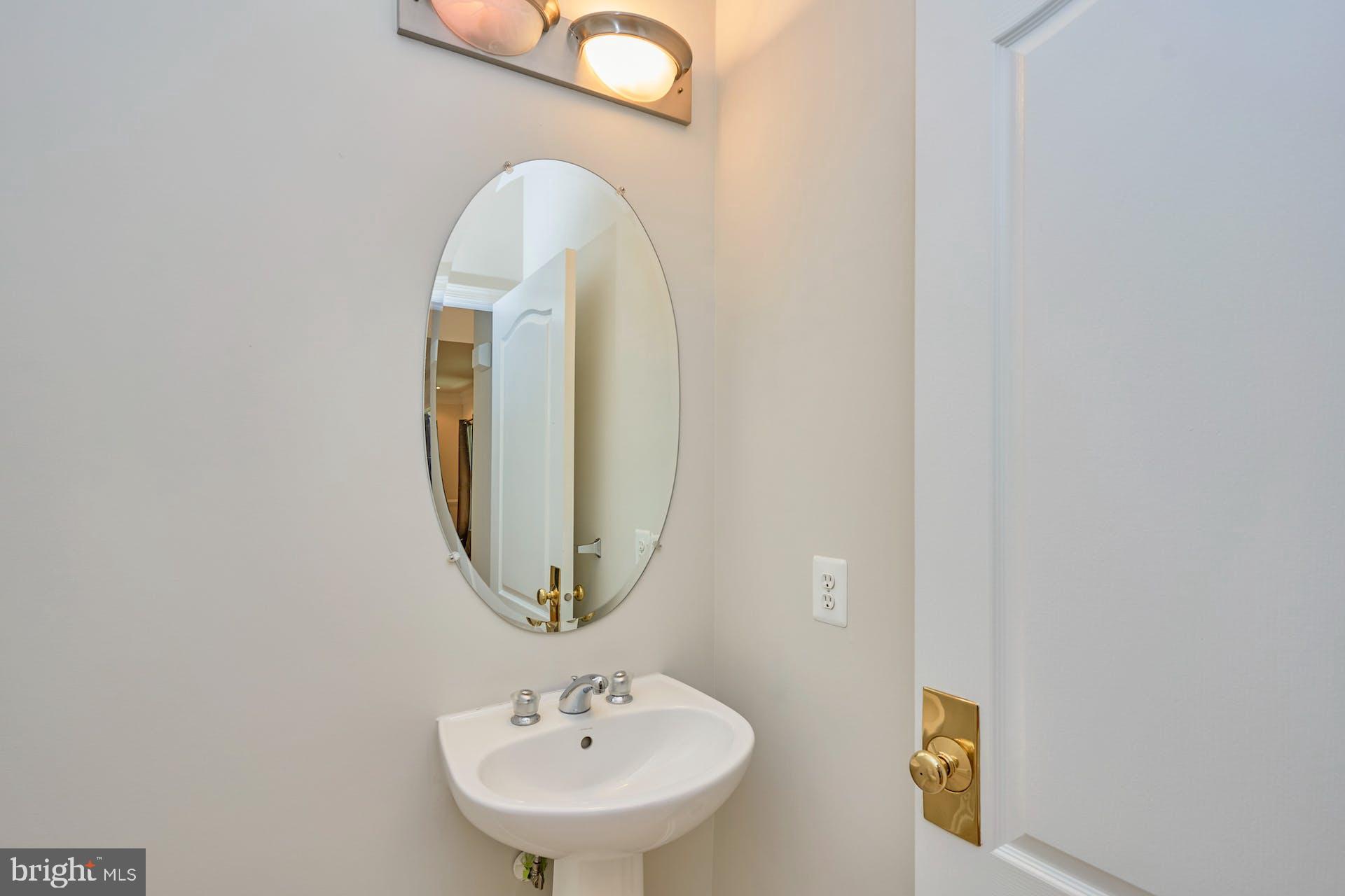 LOUDOUN VALLEY ESTATES 2 - Residential