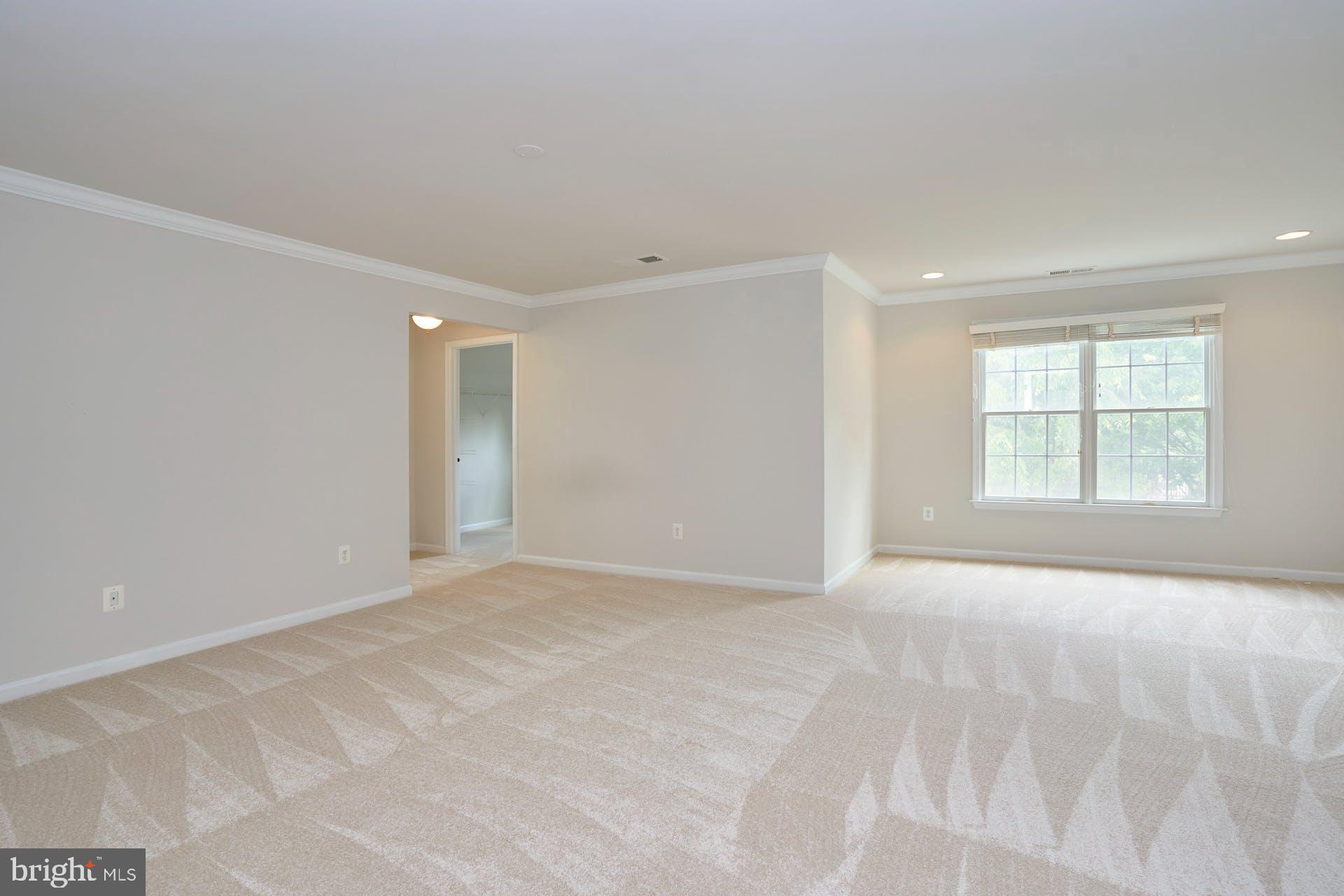 LOUDOUN VALLEY ESTATES 2 - Residential