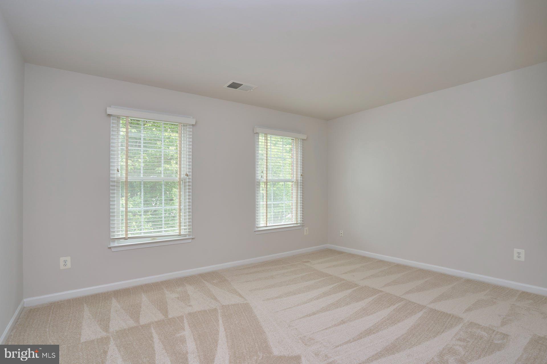 LOUDOUN VALLEY ESTATES 2 - Residential