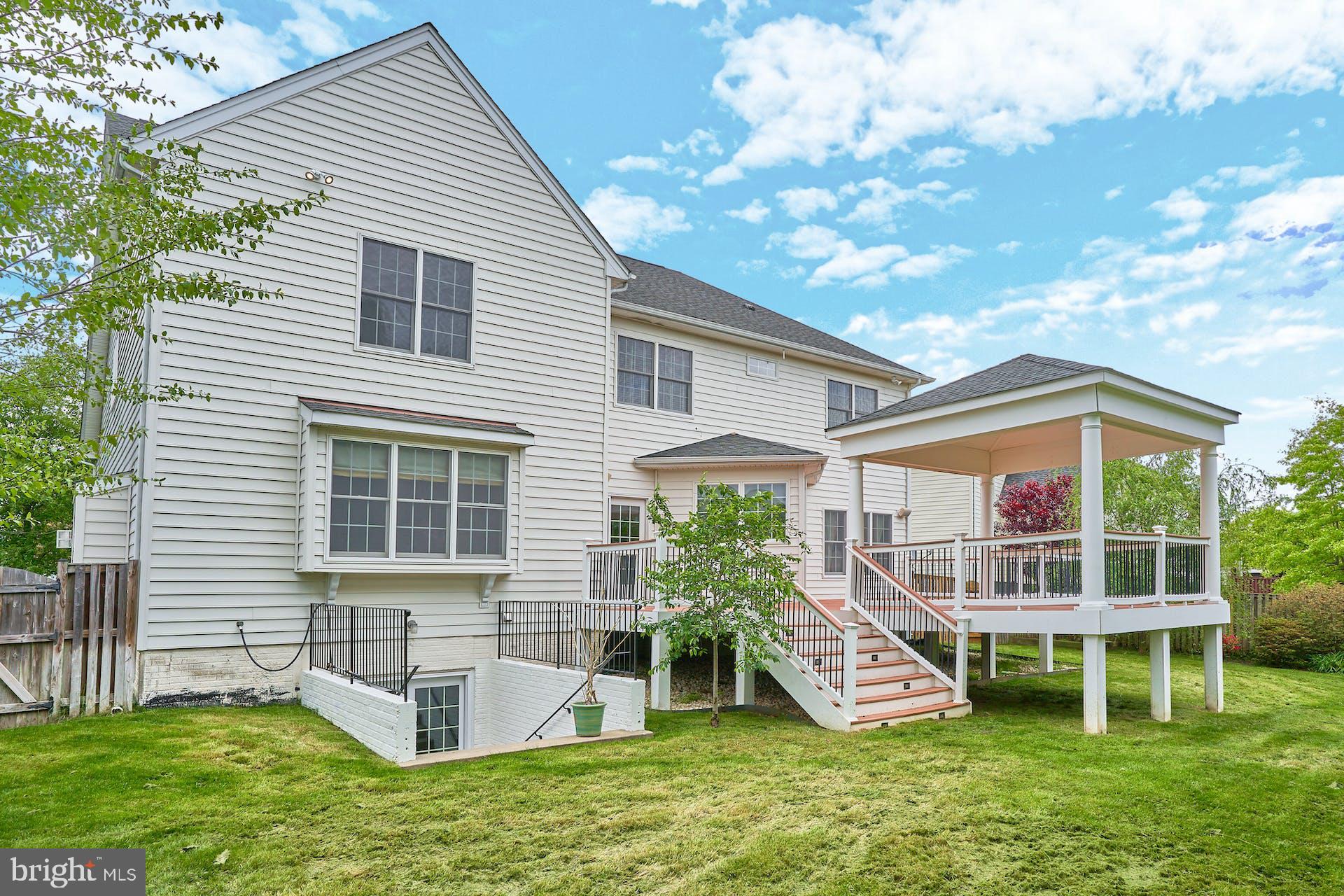 LOUDOUN VALLEY ESTATES 2 - Residential