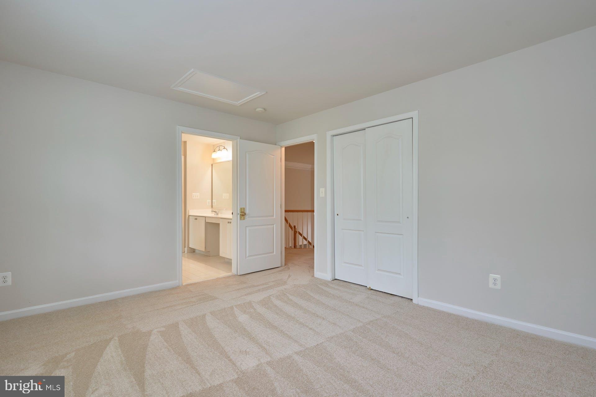 LOUDOUN VALLEY ESTATES 2 - Residential