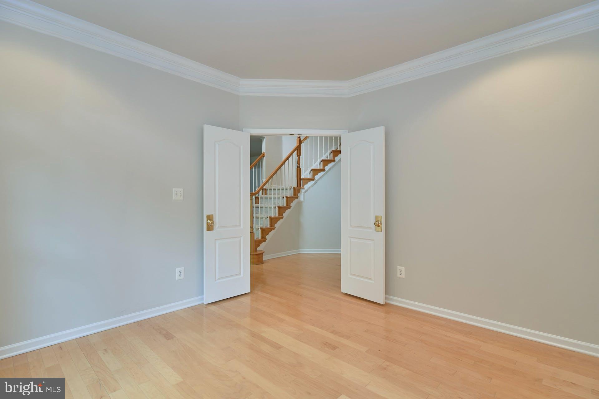 LOUDOUN VALLEY ESTATES 2 - Residential