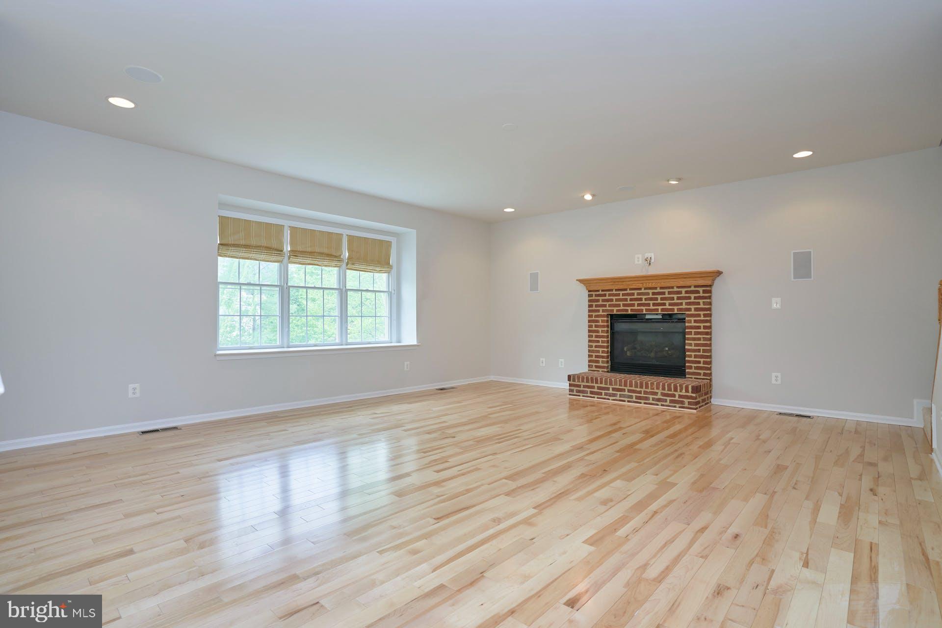 LOUDOUN VALLEY ESTATES 2 - Residential