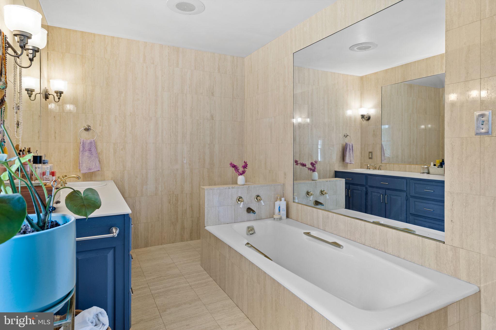 NON AVAILABLE - Residential