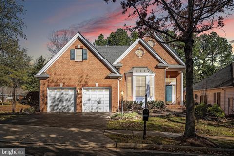 Photo of 15428 Championship Drive, HAYMARKET, VA 20169 (MLS # VAPW2106280)