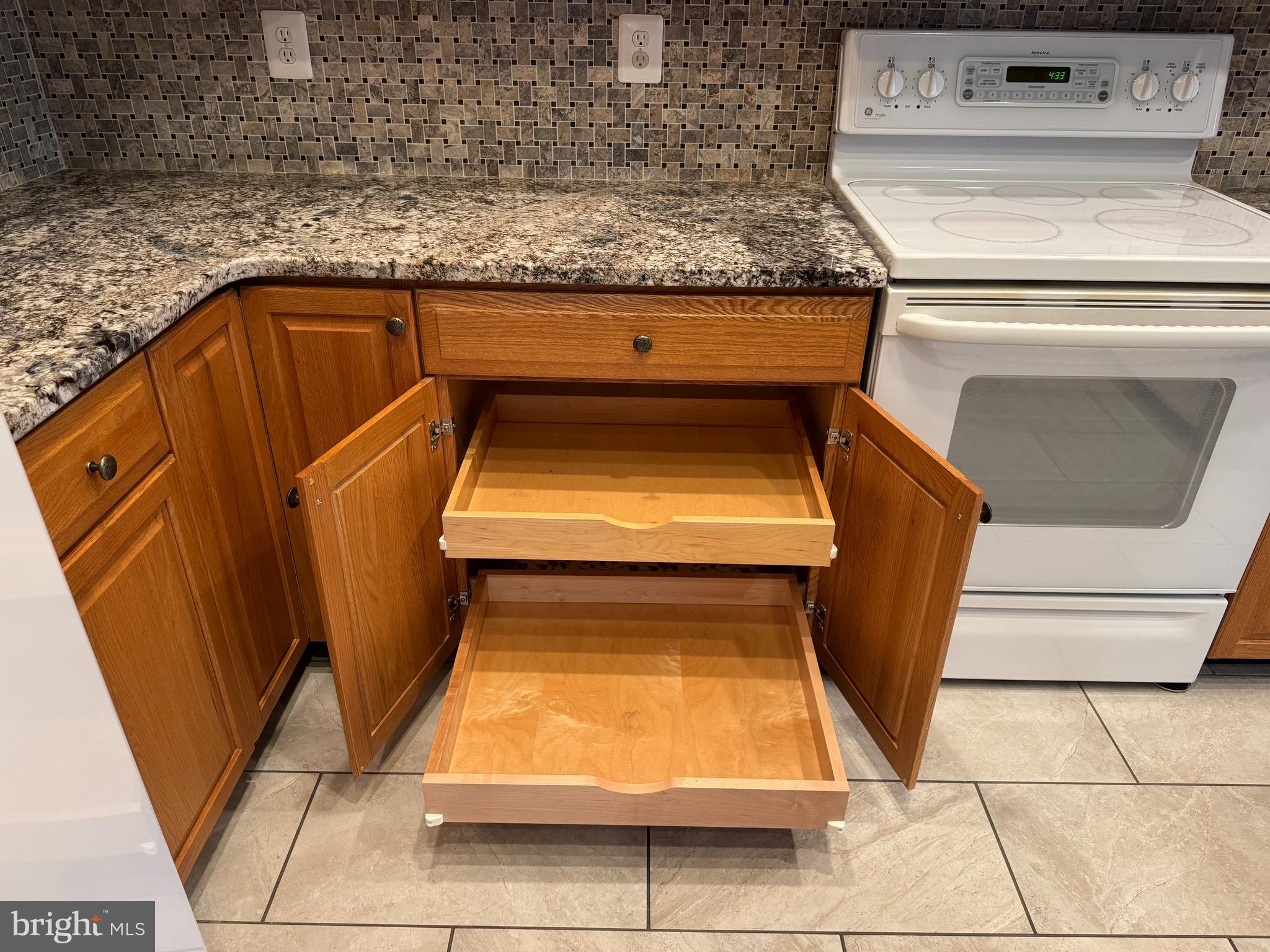 REGENCY AT DOMINION VALLEY - Residential