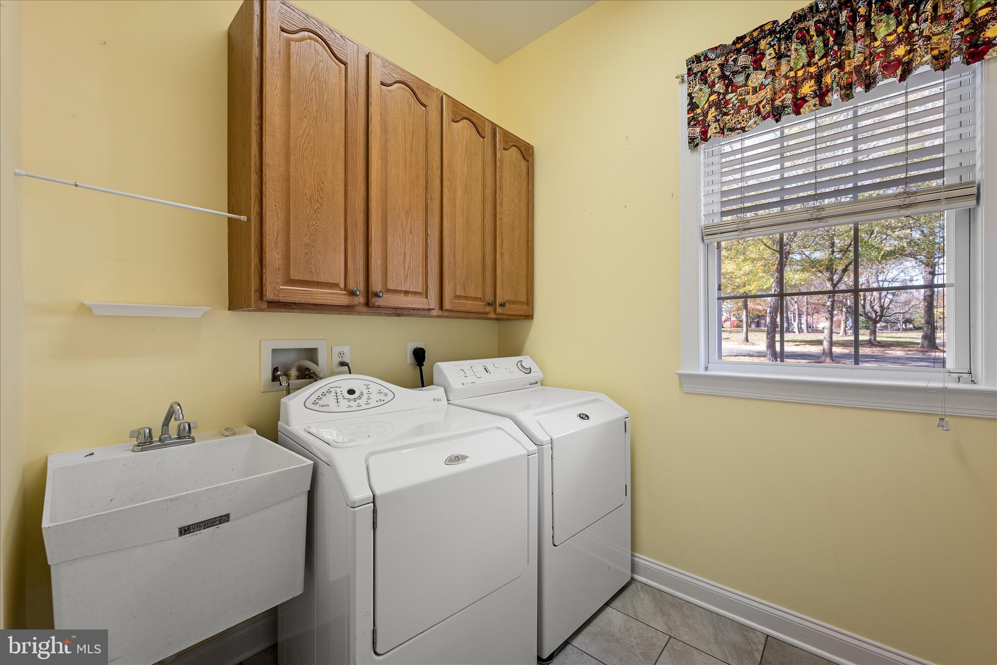 REGENCY AT DOMINION VALLEY - Residential