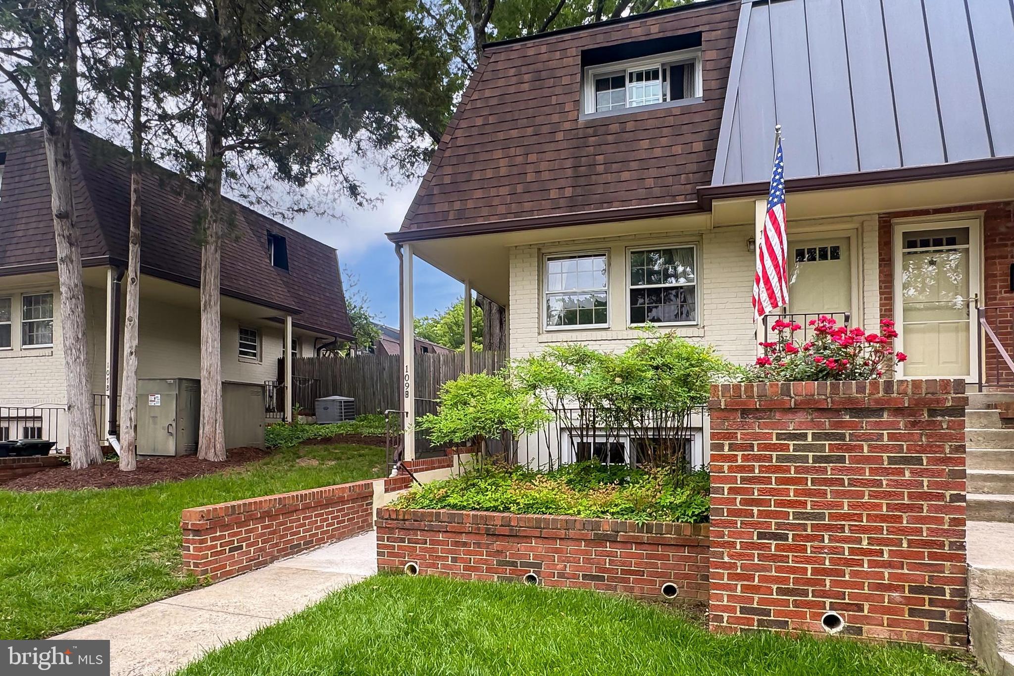 WINTER HILL - Residential