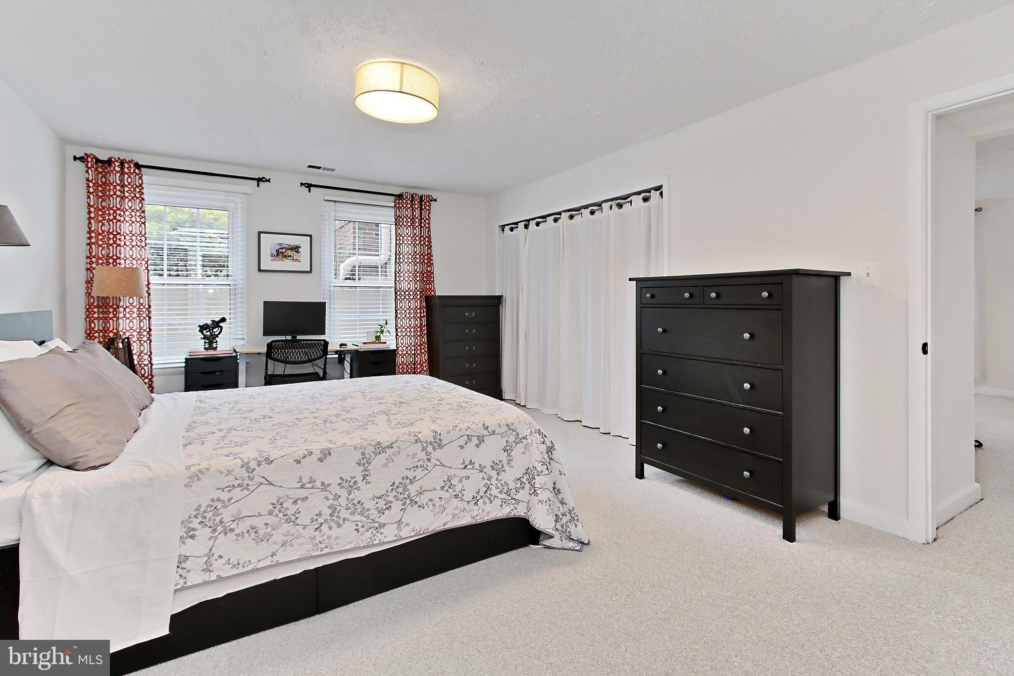 WINTER HILL - Residential