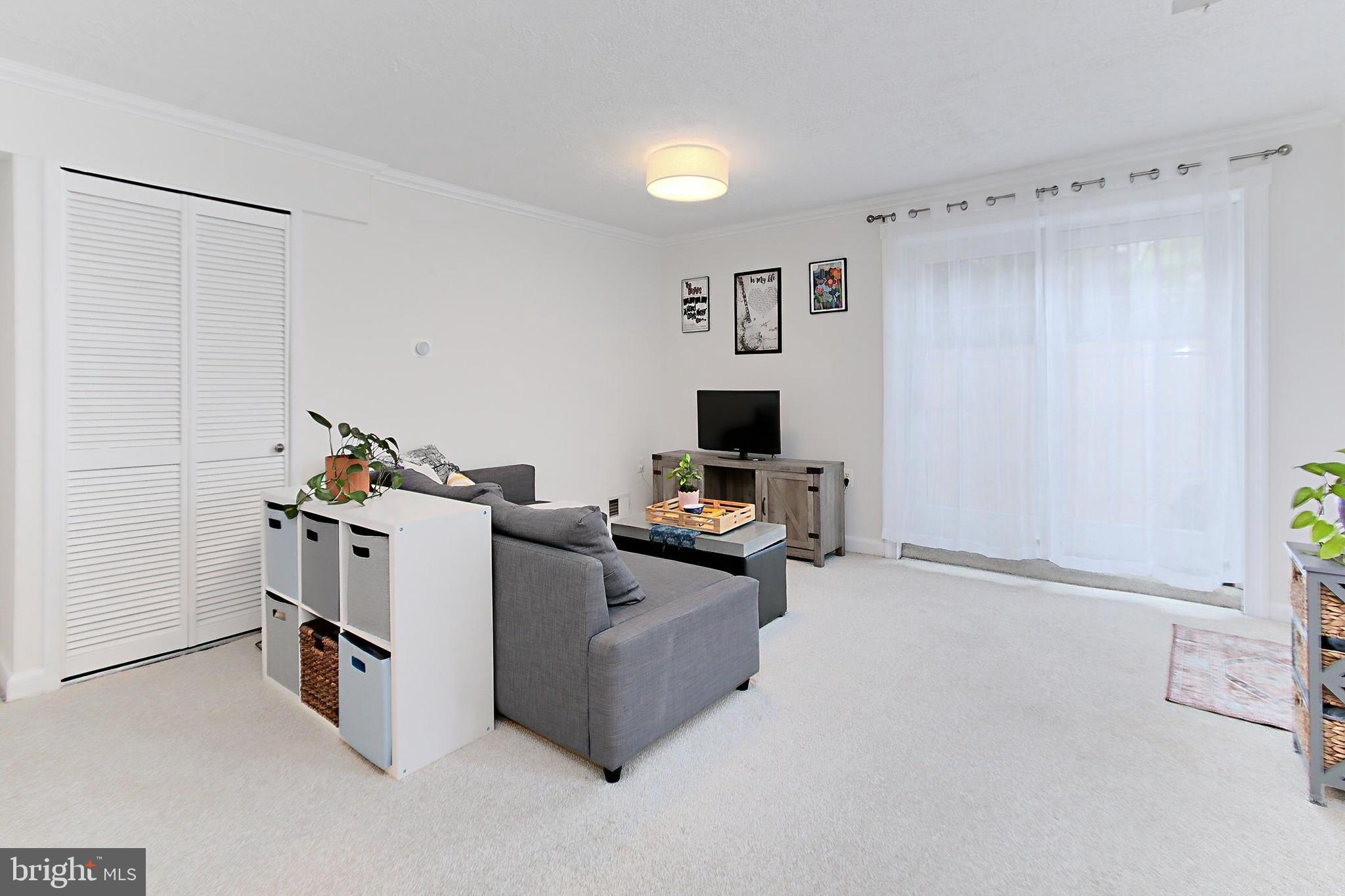 WINTER HILL - Residential