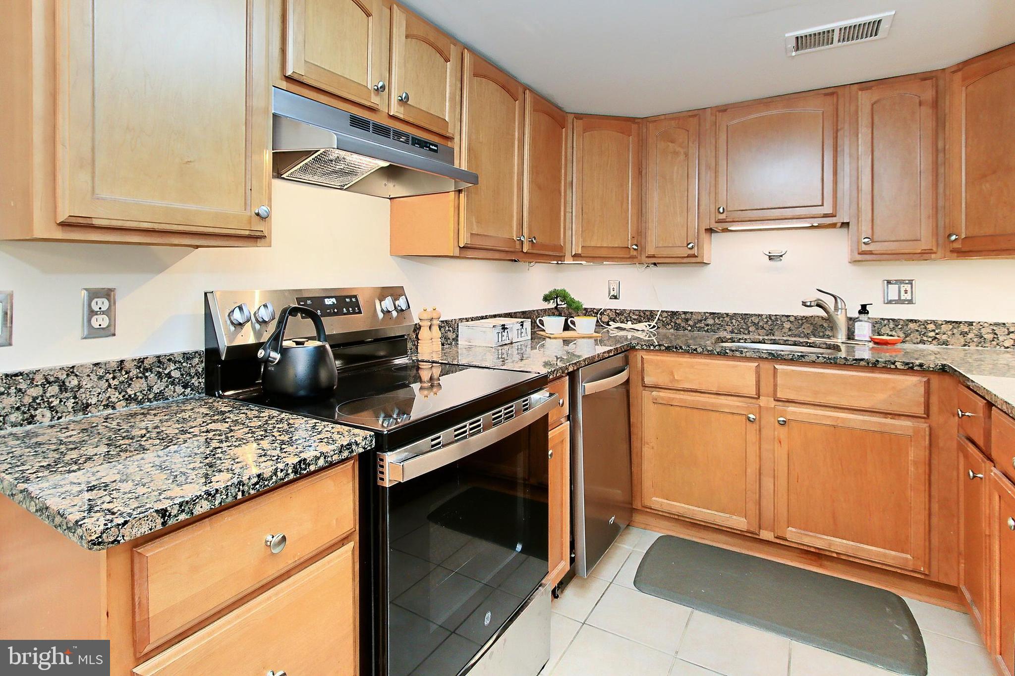 WINTER HILL - Residential