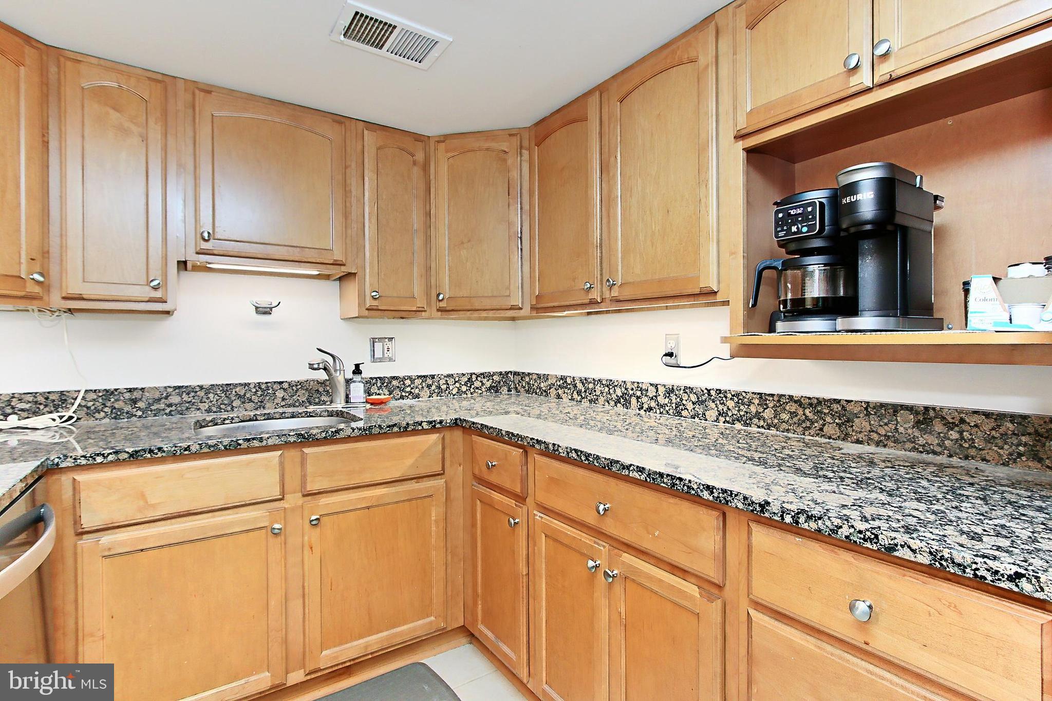 WINTER HILL - Residential