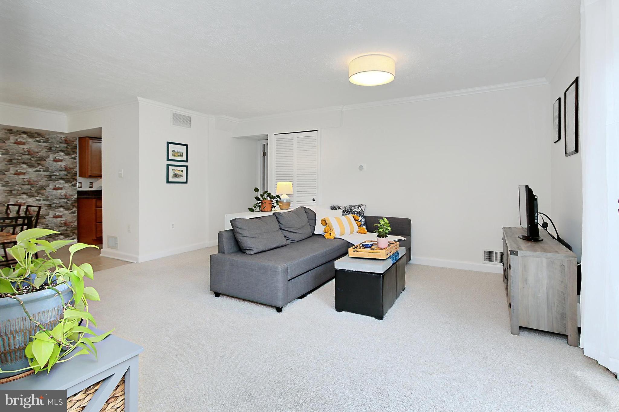 WINTER HILL - Residential