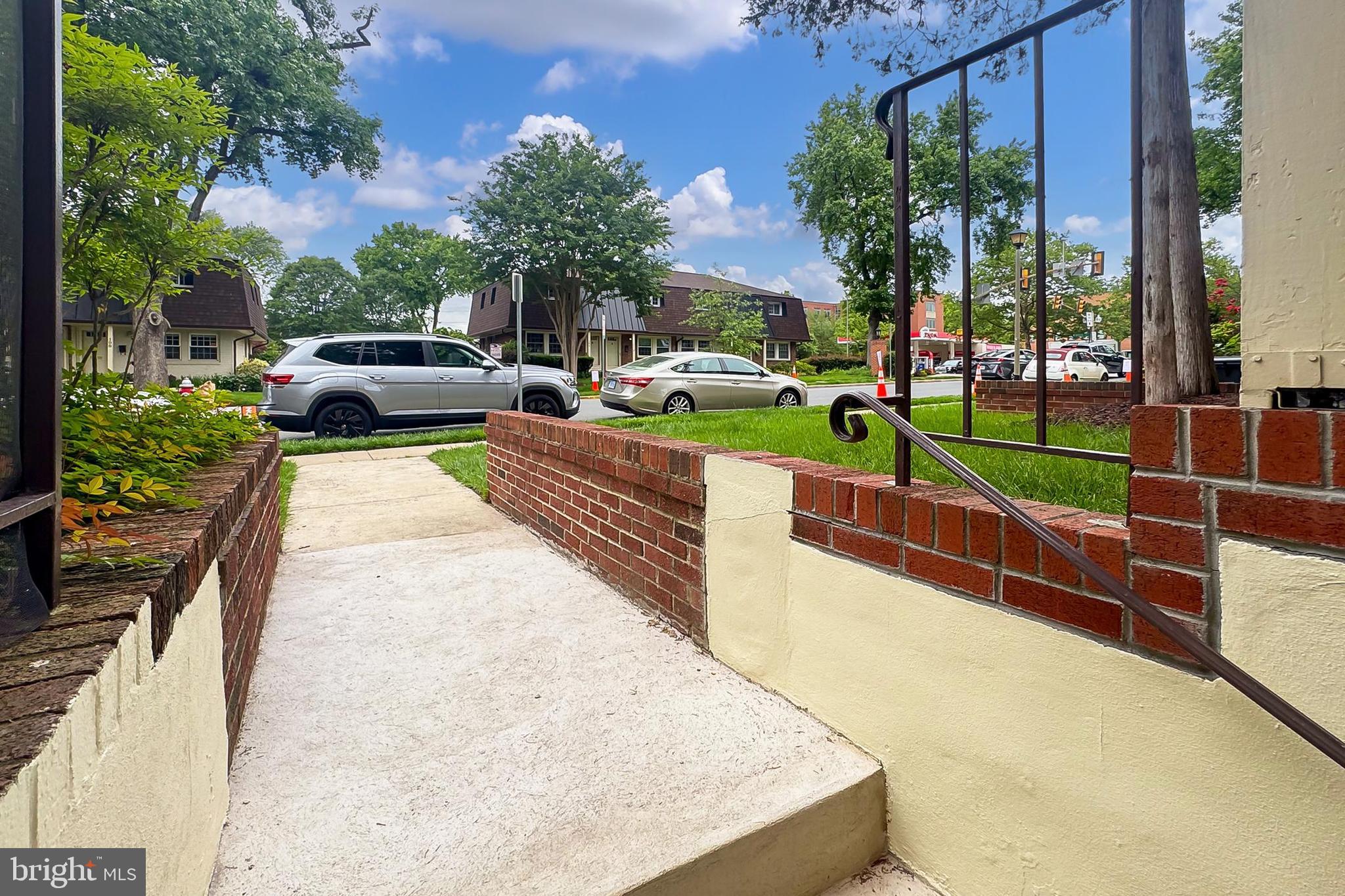 WINTER HILL - Residential