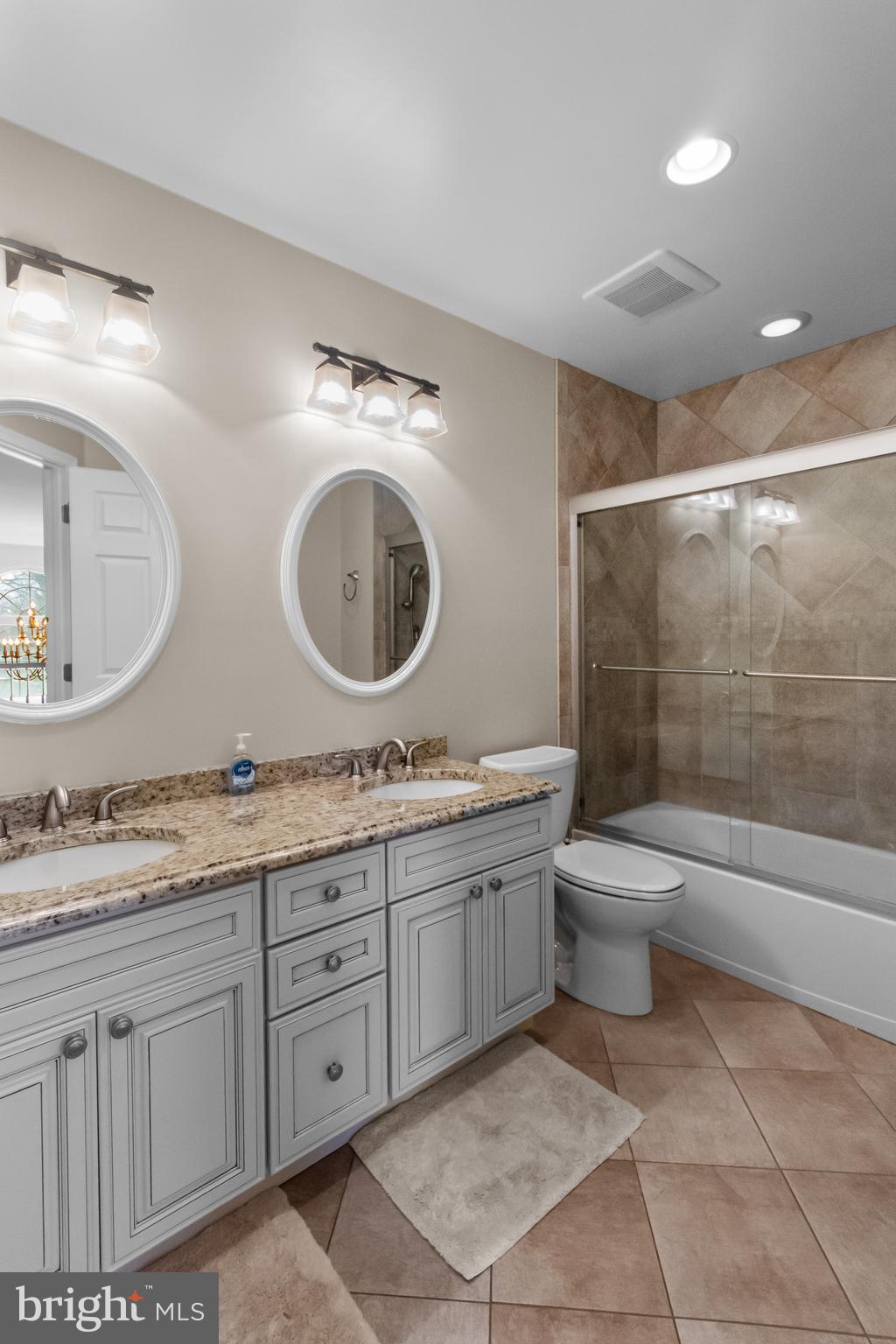 NEW HAVEN - Residential