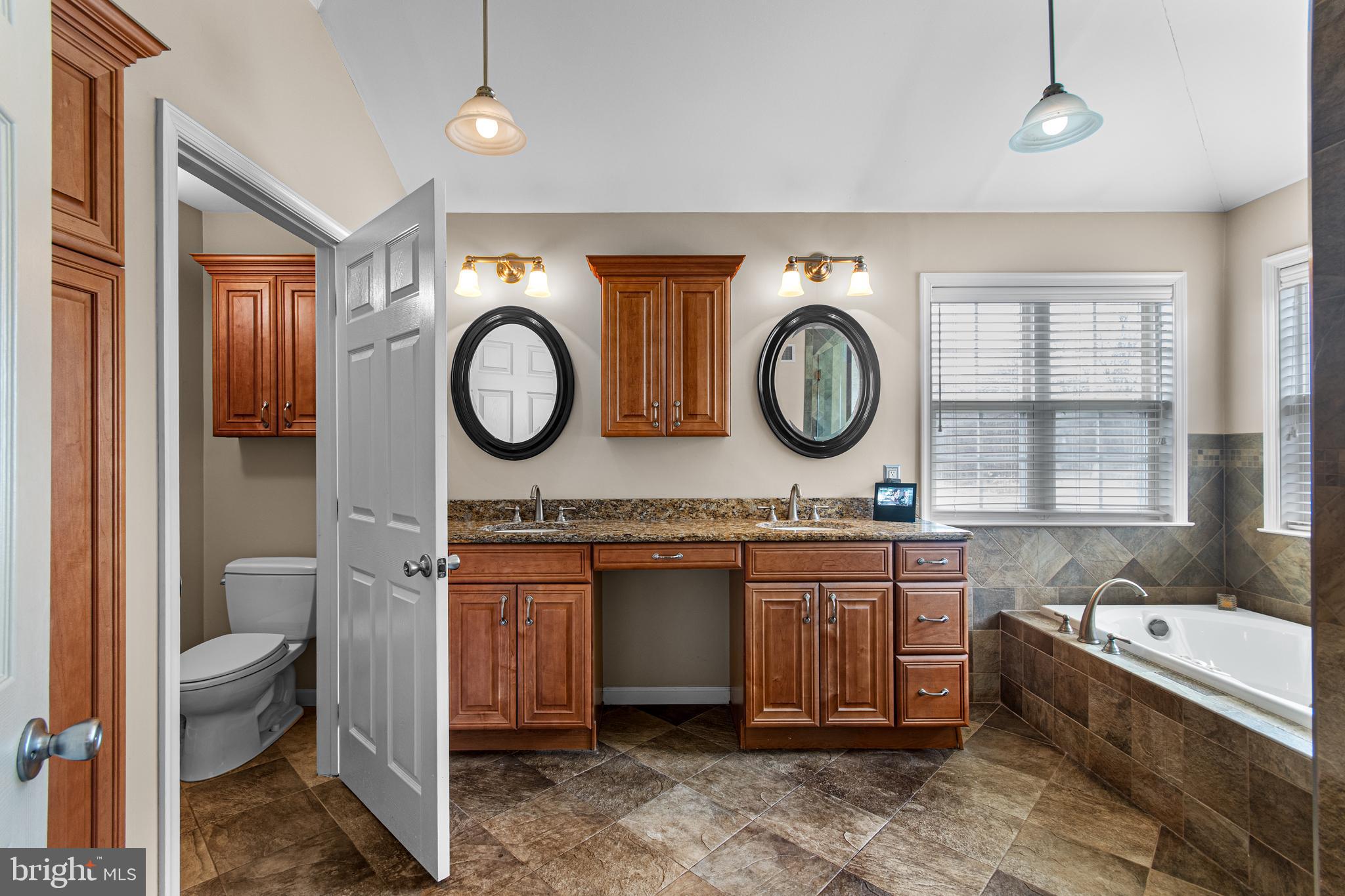 NEW HAVEN - Residential