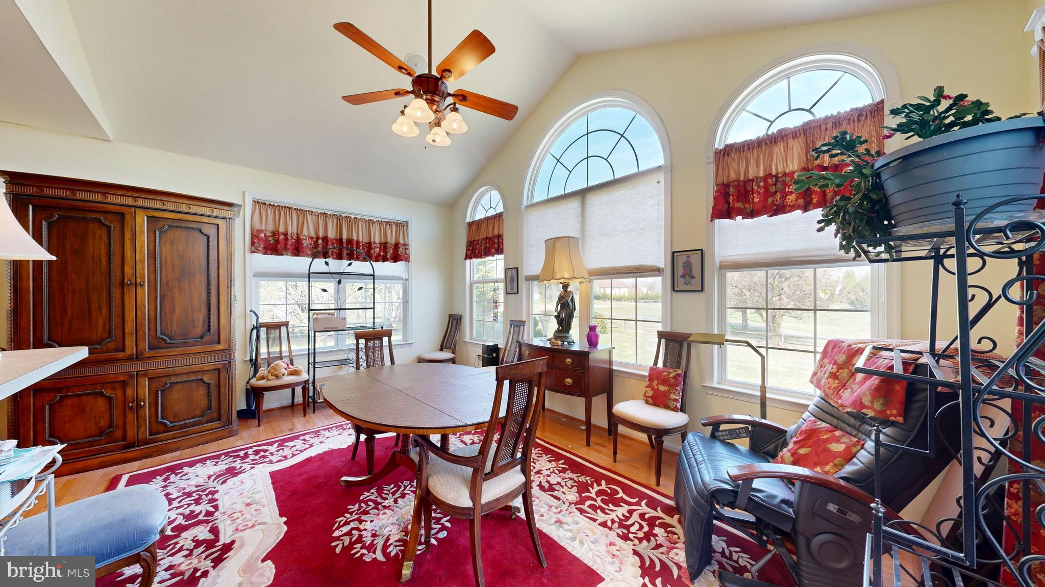 JONATHANS LANDING - Residential