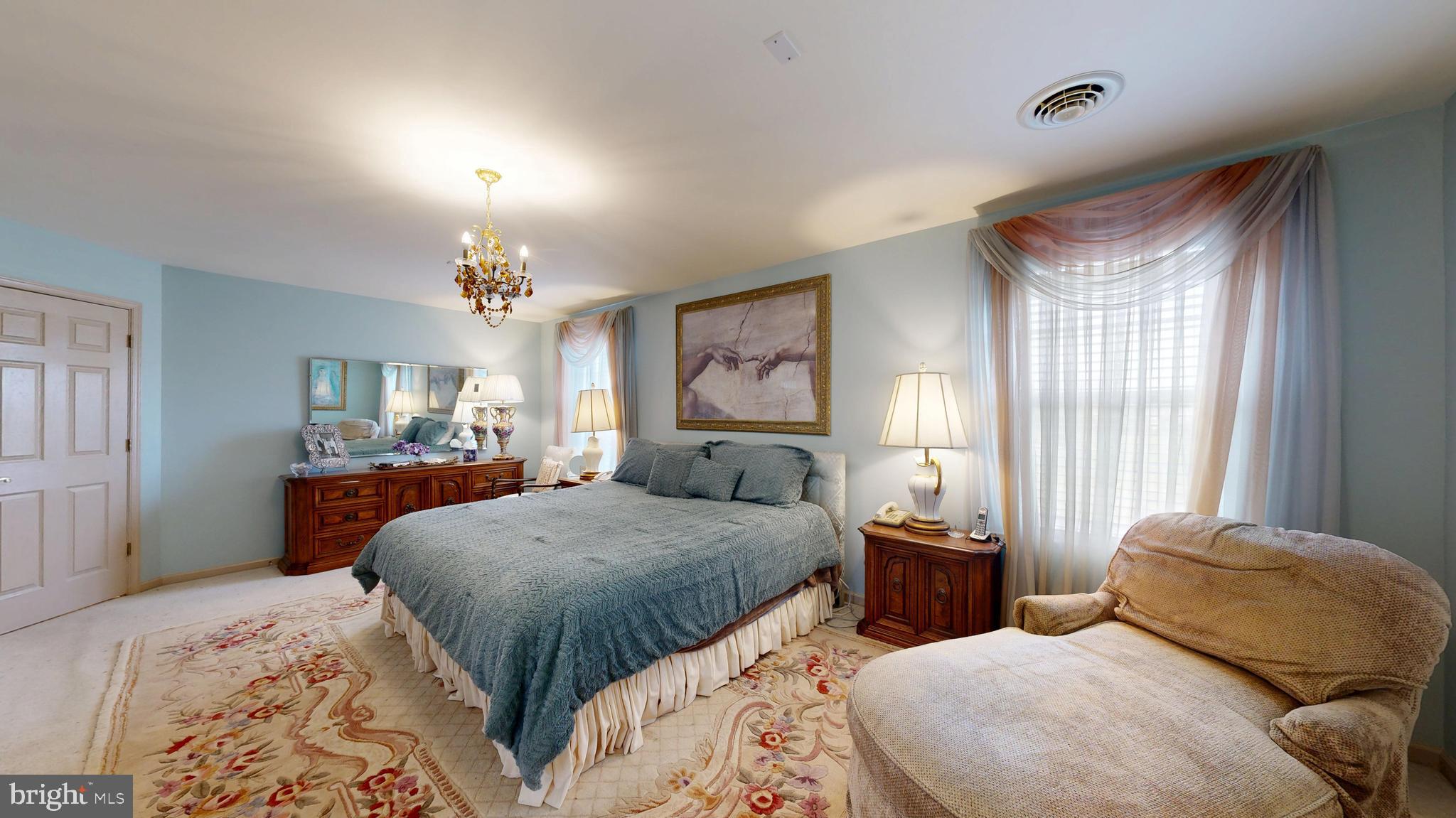 JONATHANS LANDING - Residential