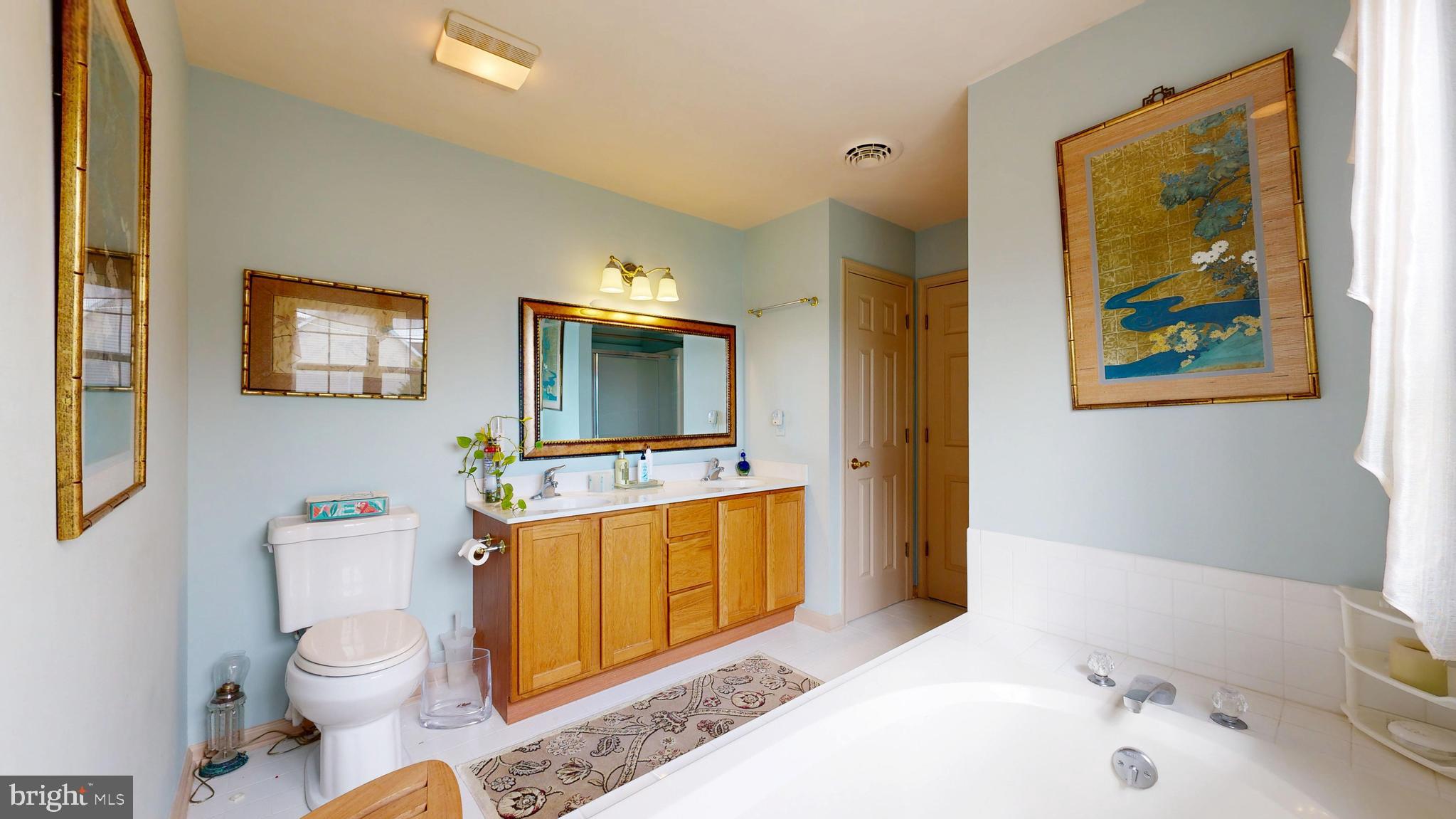 JONATHANS LANDING - Residential