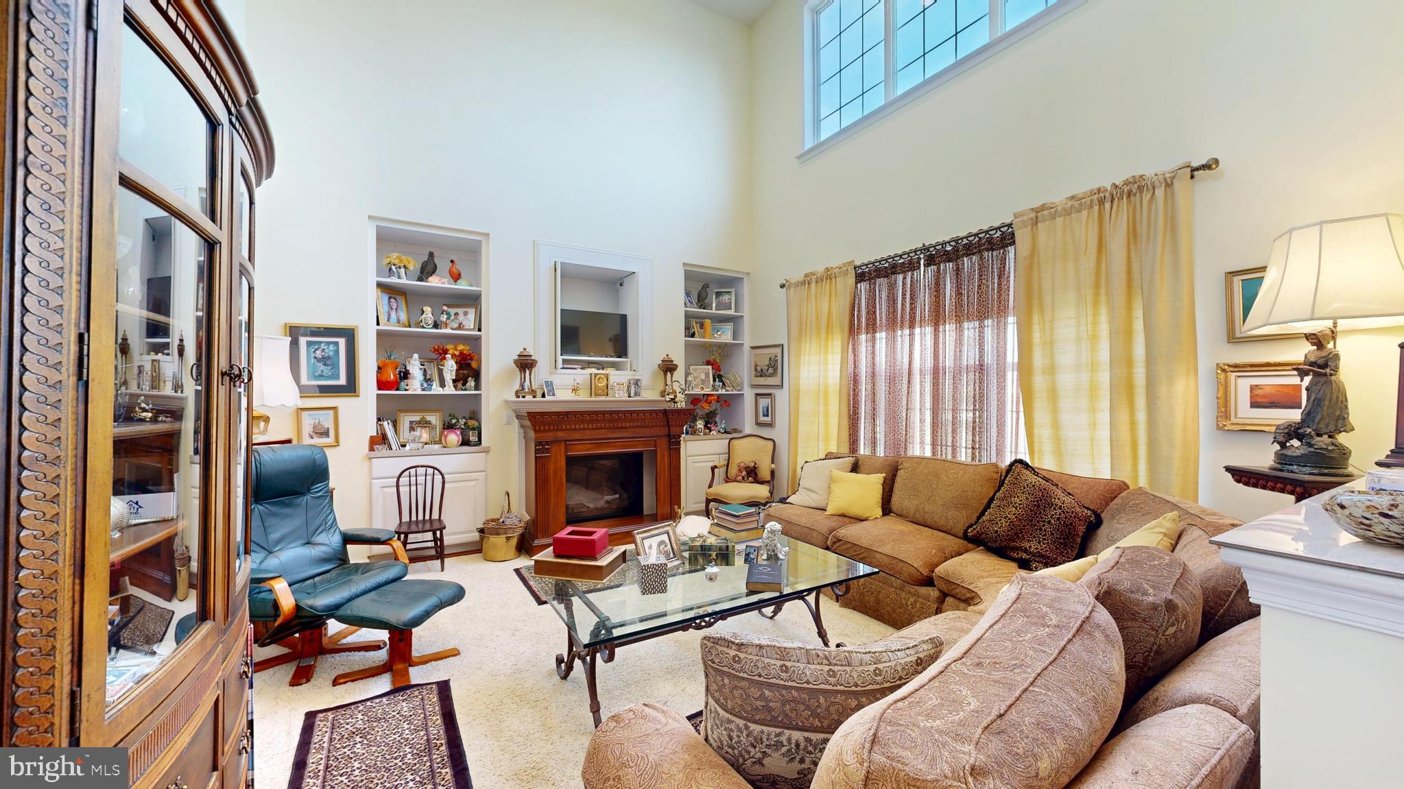 JONATHANS LANDING - Residential