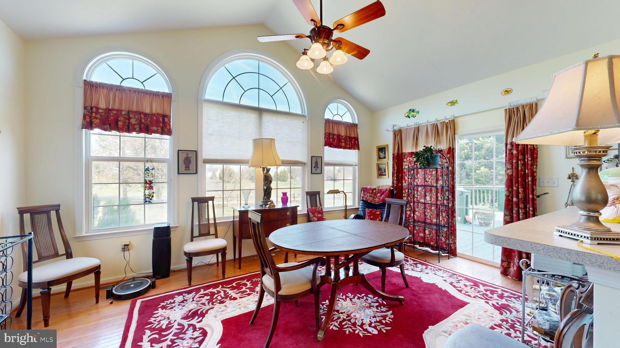 JONATHANS LANDING - Residential