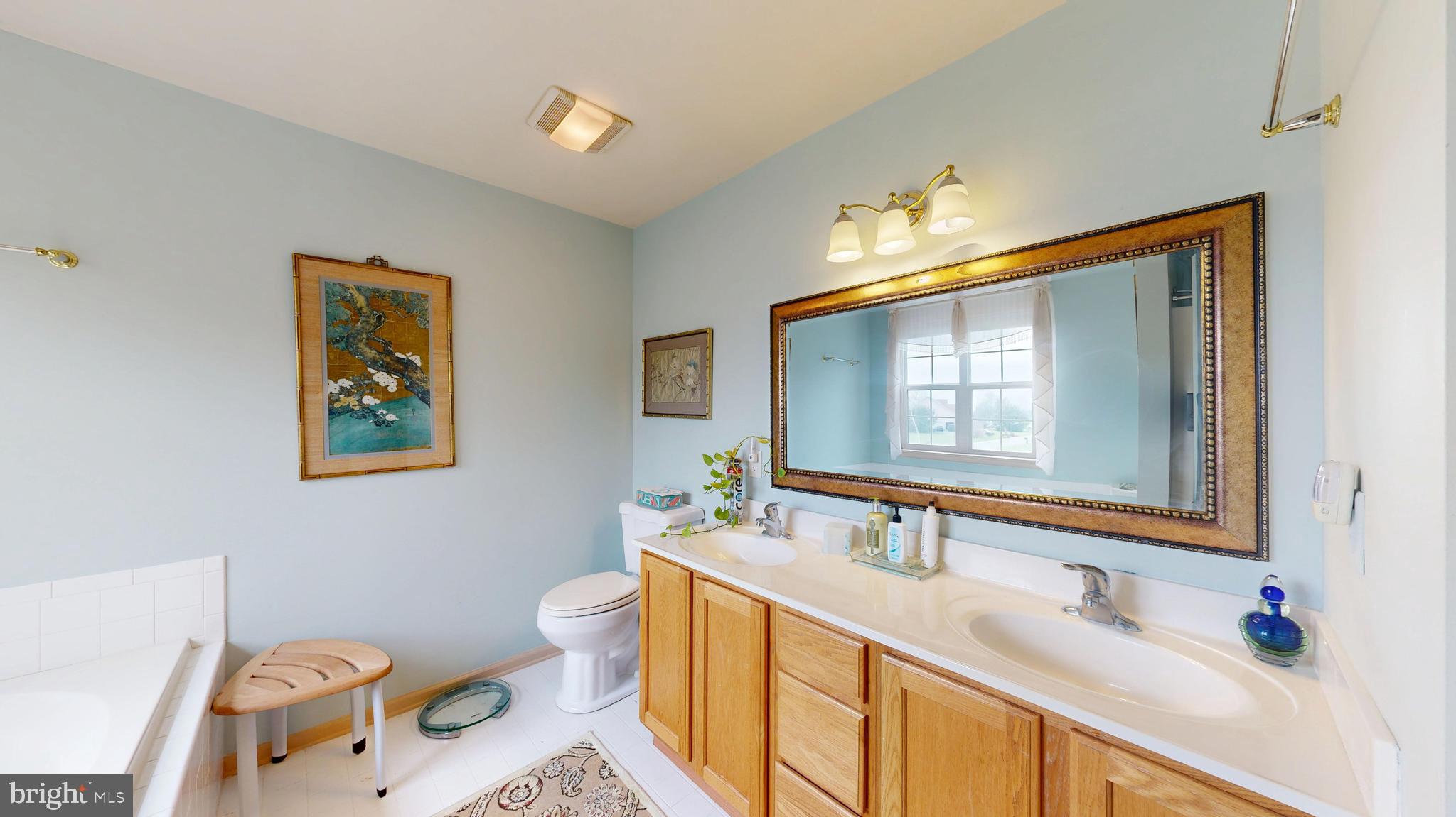 JONATHANS LANDING - Residential