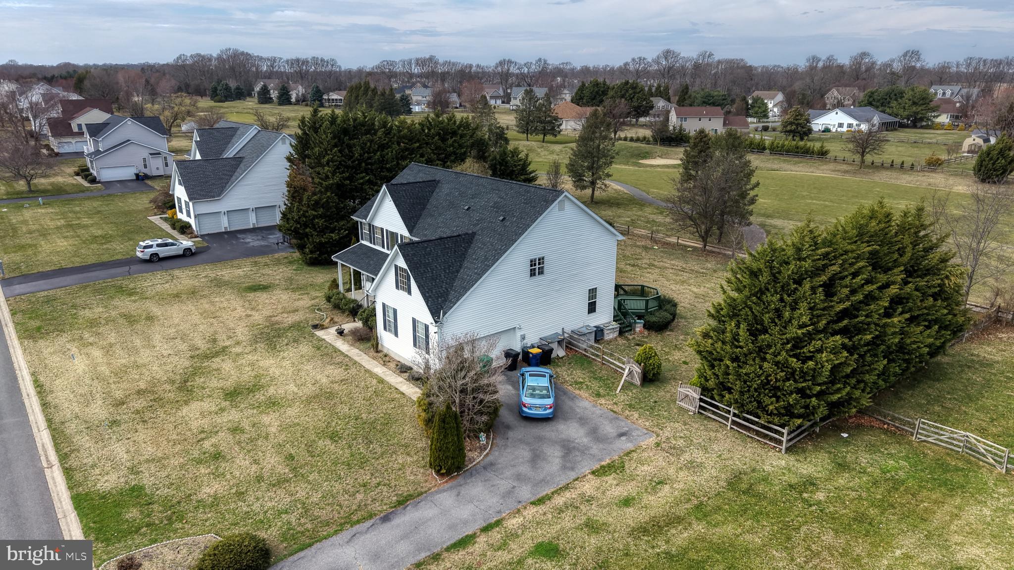 JONATHANS LANDING - Residential