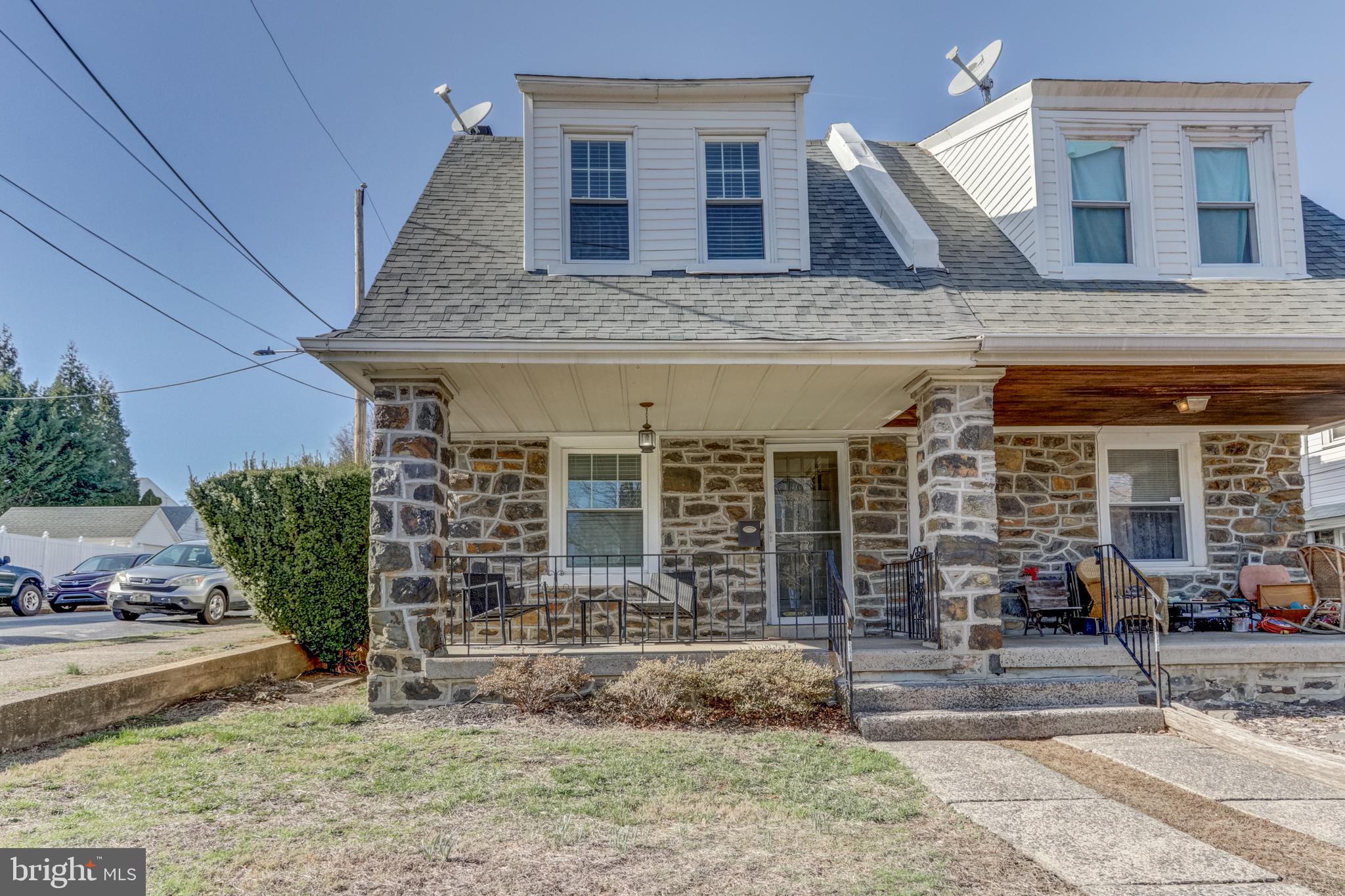 ROXBOROUGH - Residential