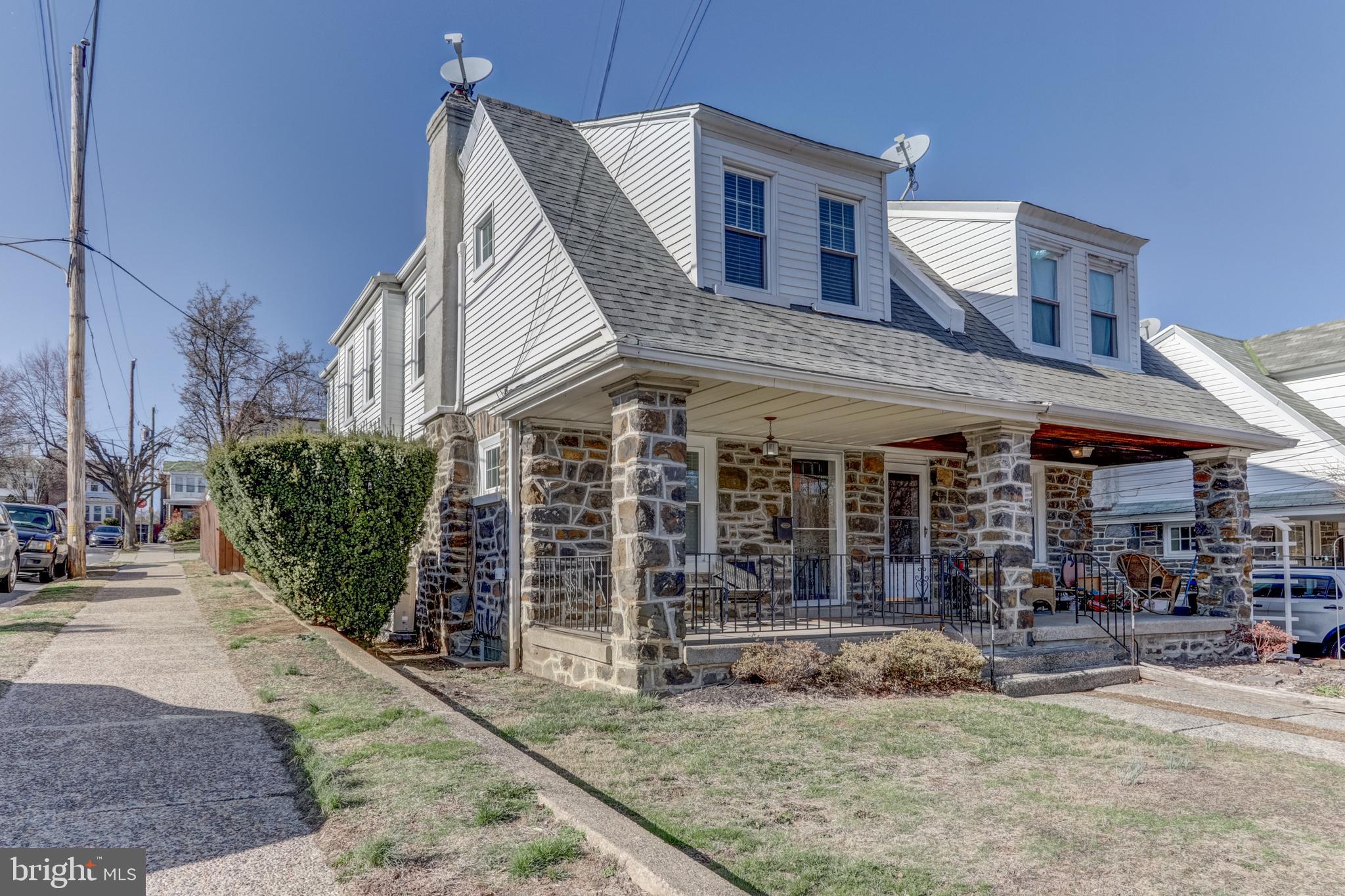 ROXBOROUGH - Residential