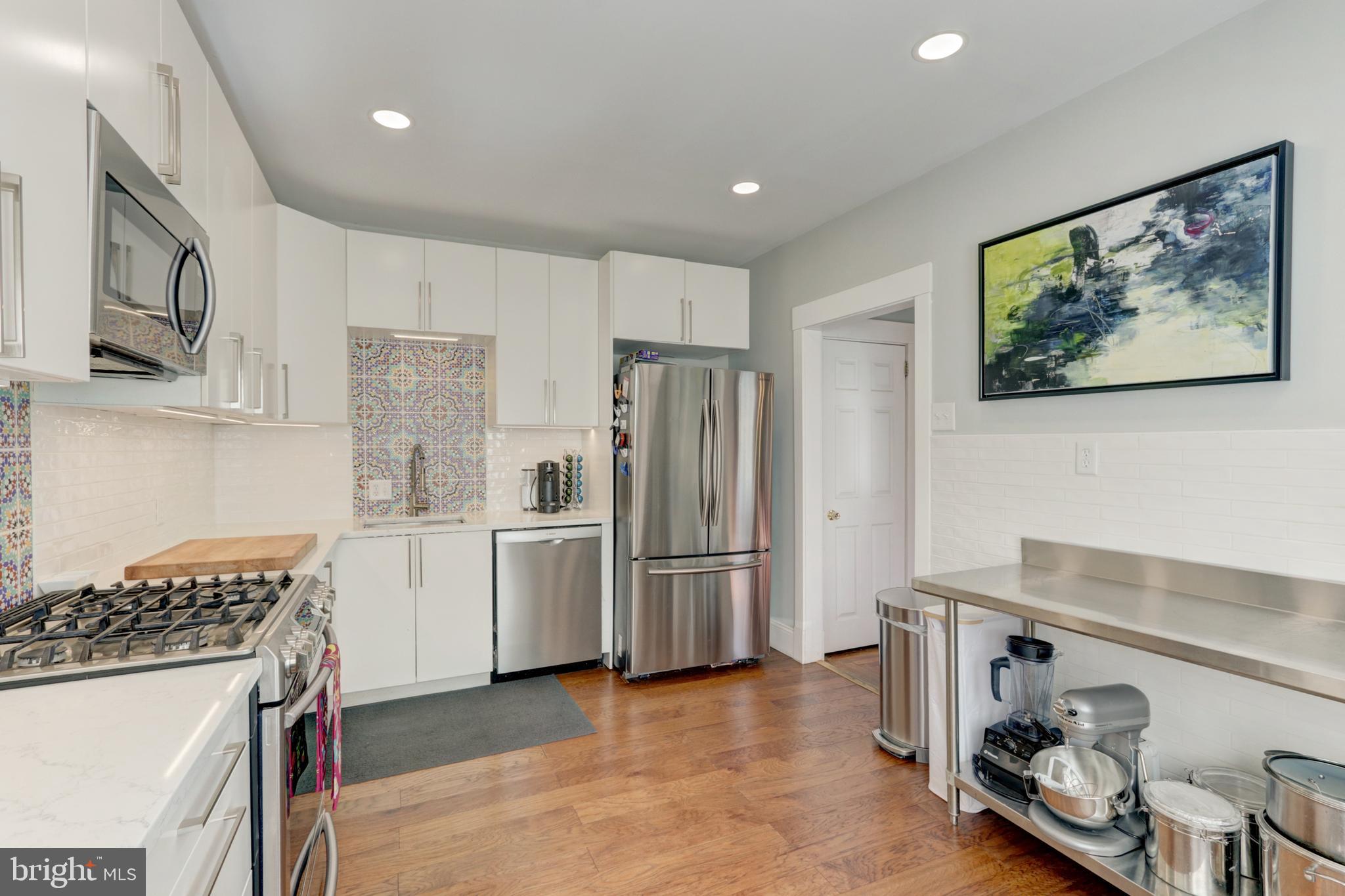 ROXBOROUGH - Residential