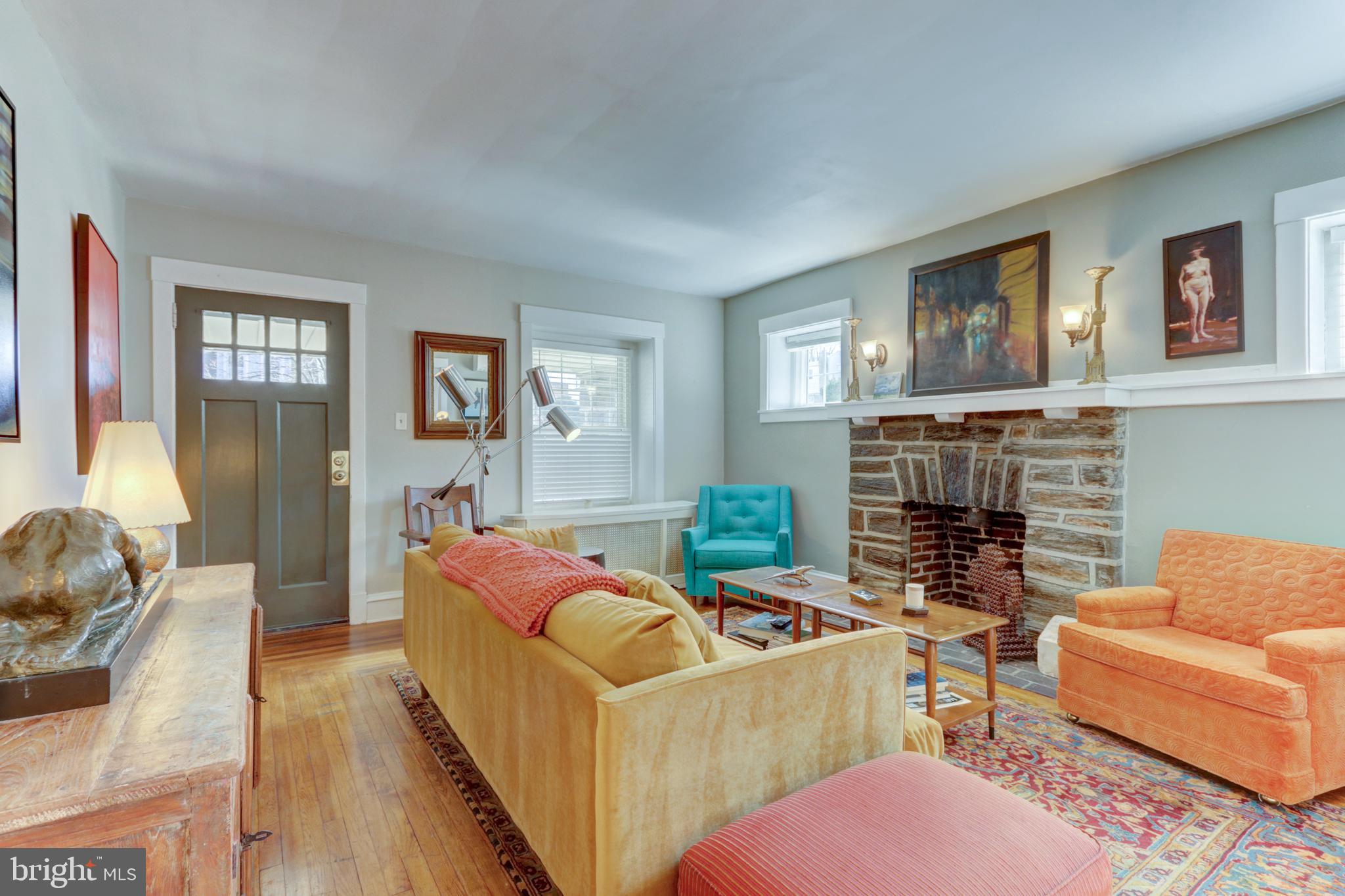 ROXBOROUGH - Residential