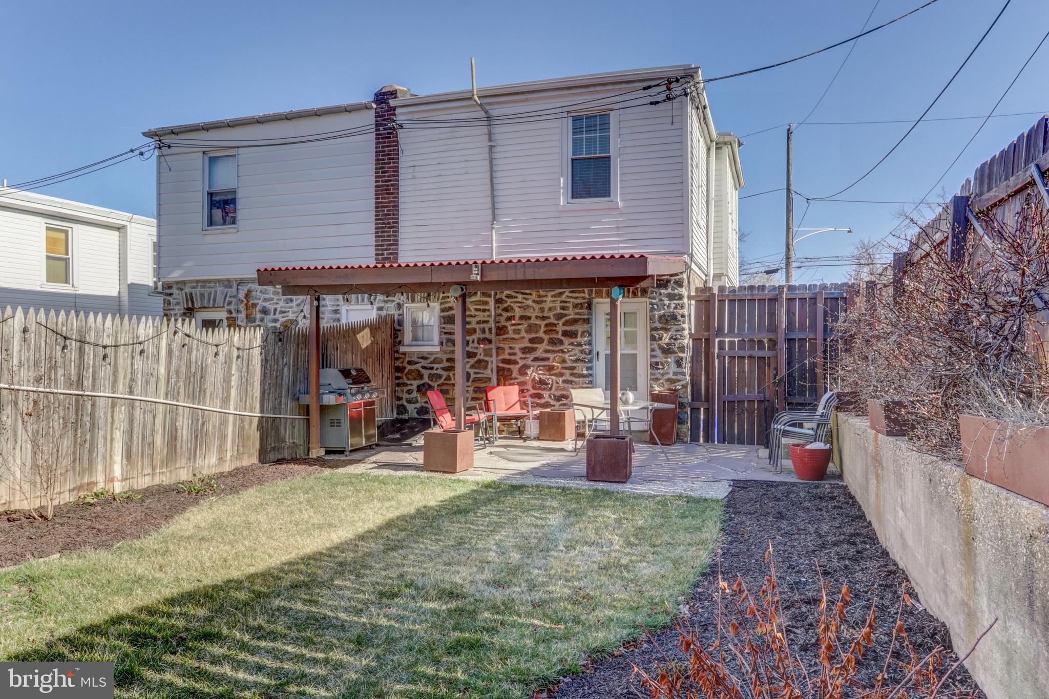 ROXBOROUGH - Residential