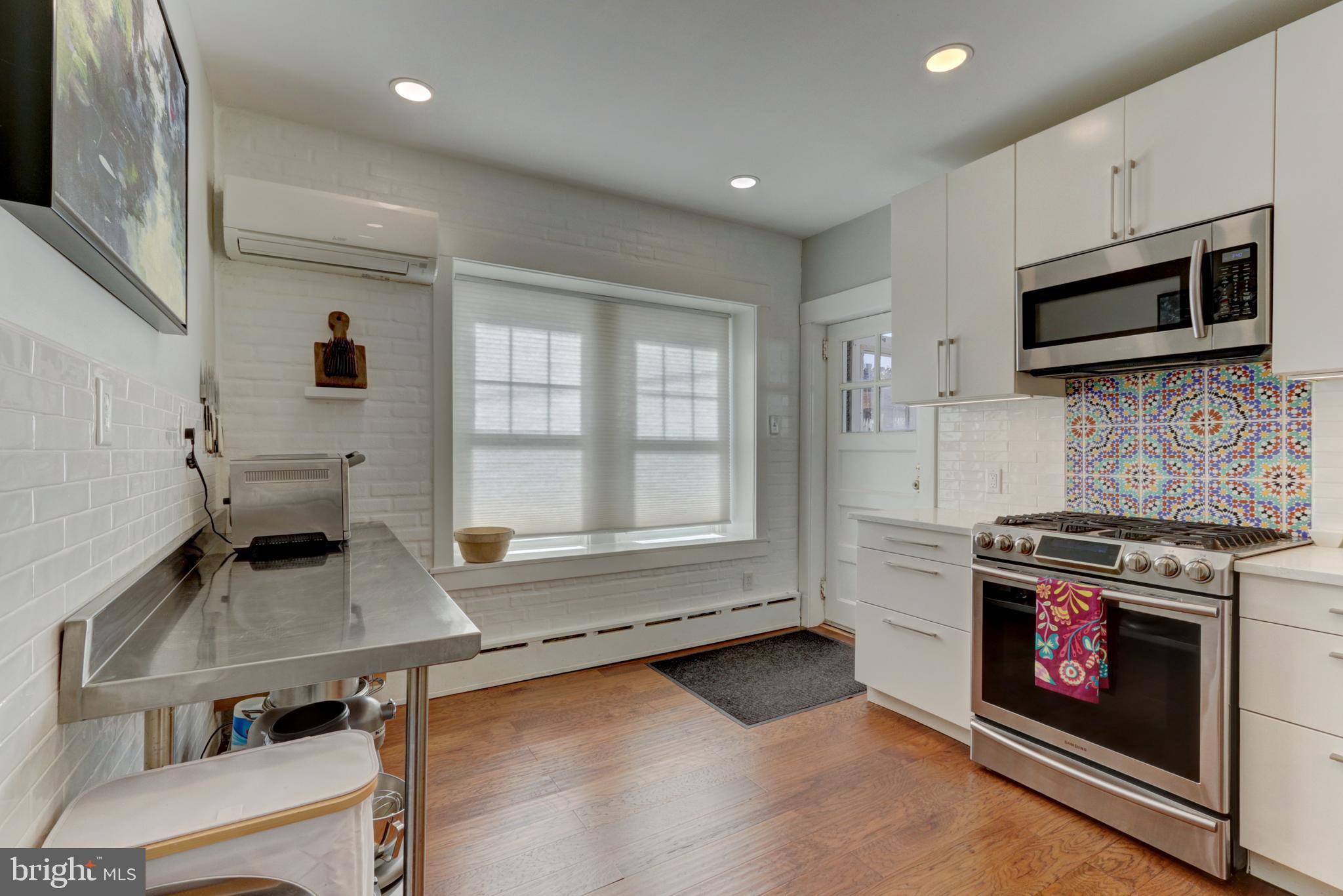 ROXBOROUGH - Residential