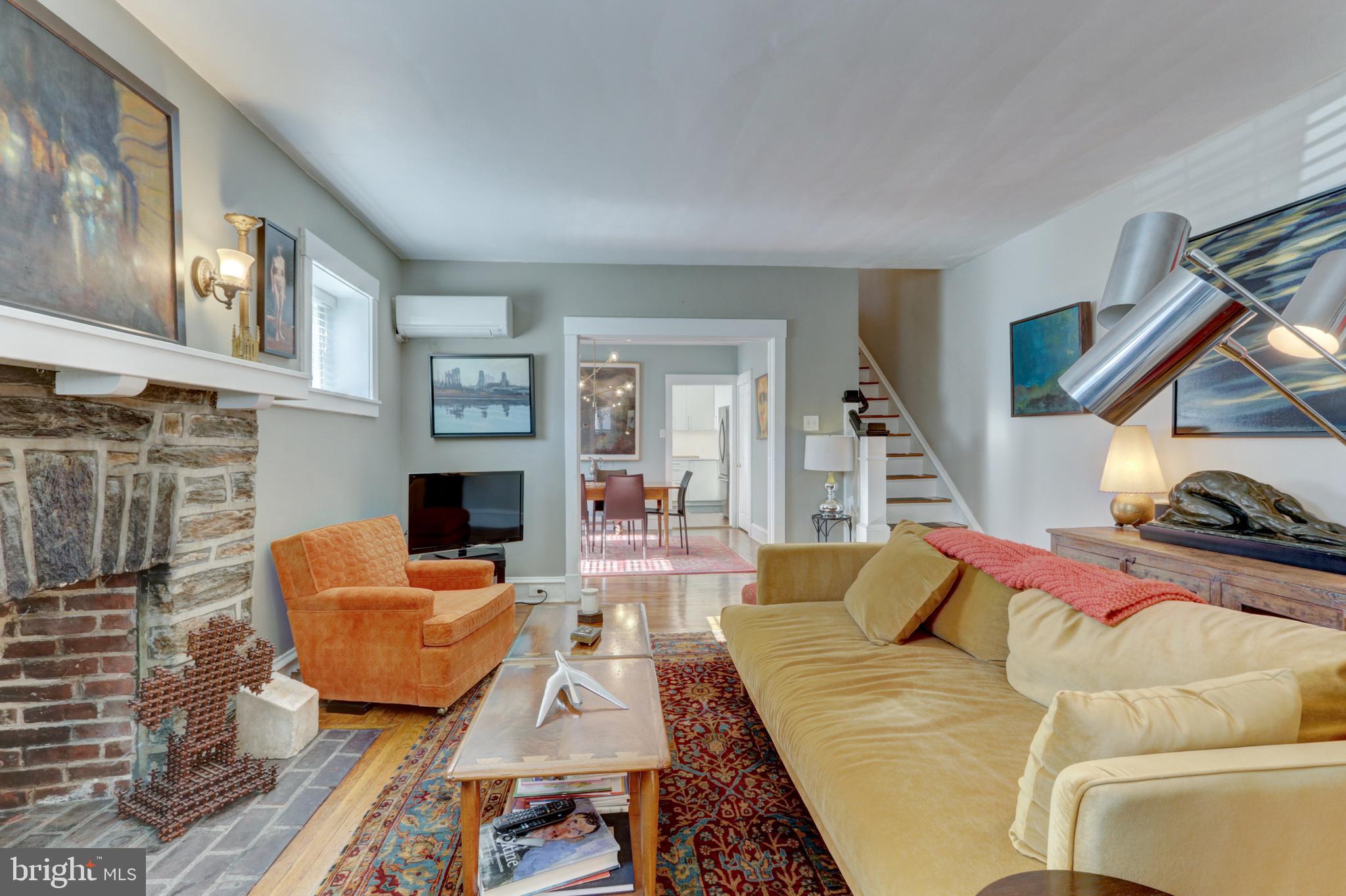 ROXBOROUGH - Residential