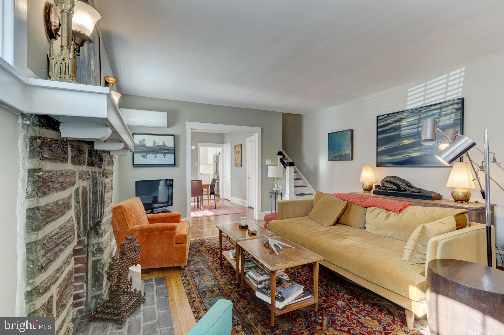 ROXBOROUGH - Residential