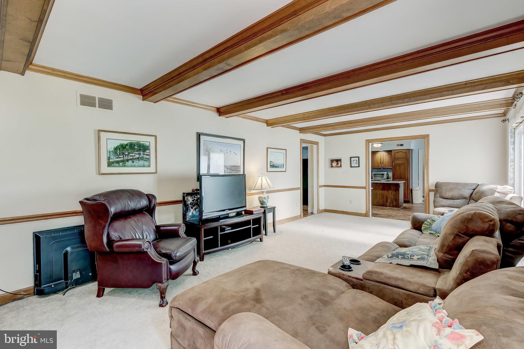 MANOR OAKS - Residential