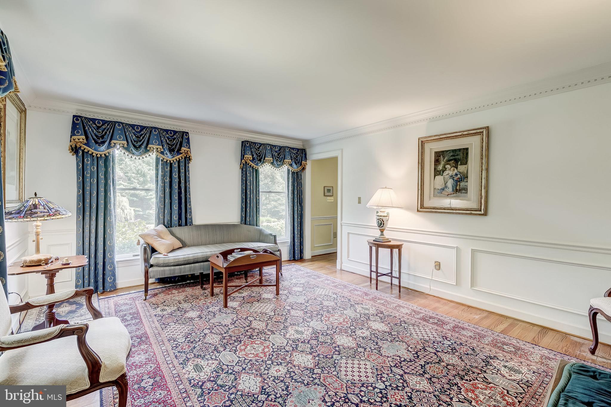 MANOR OAKS - Residential