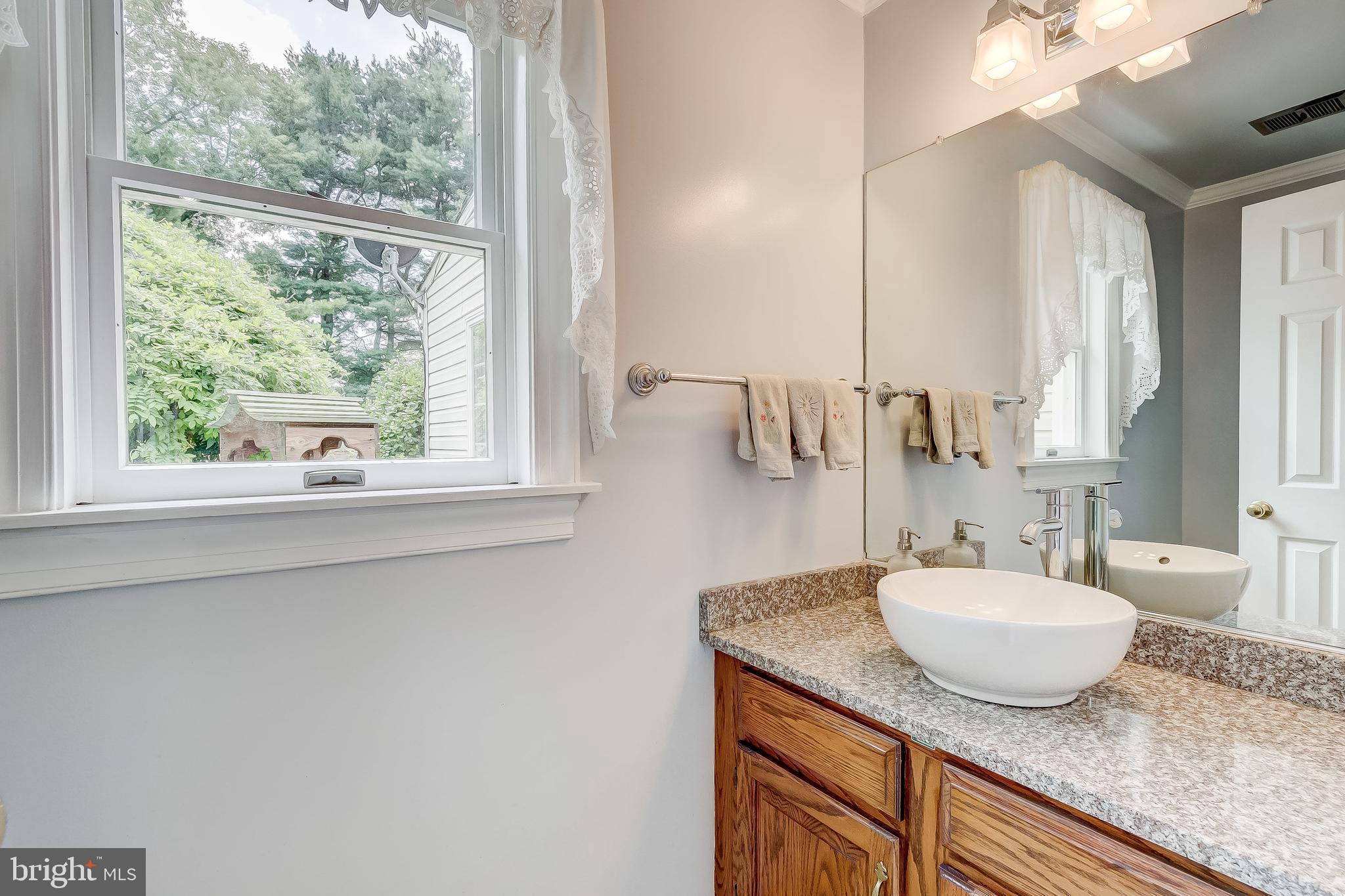 MANOR OAKS - Residential