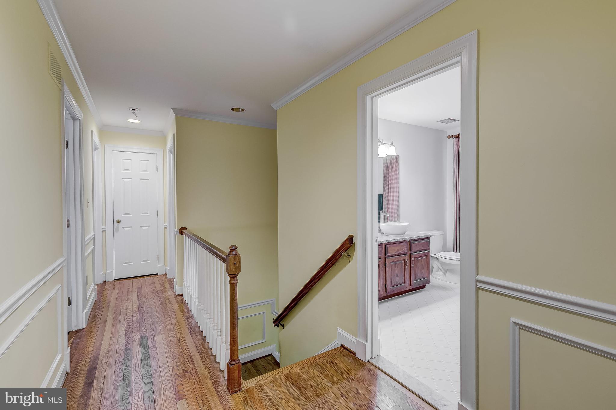 MANOR OAKS - Residential